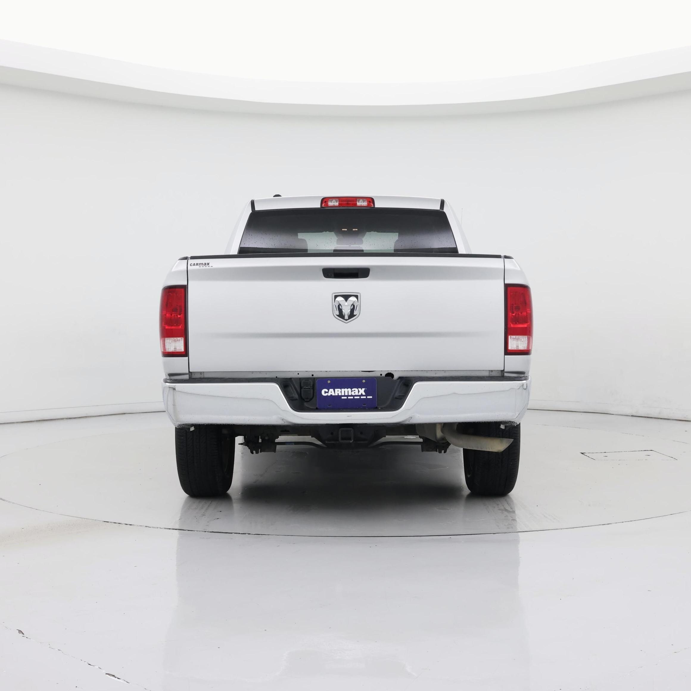Thumbnail: 2019 RAM 1500 Classic - 6