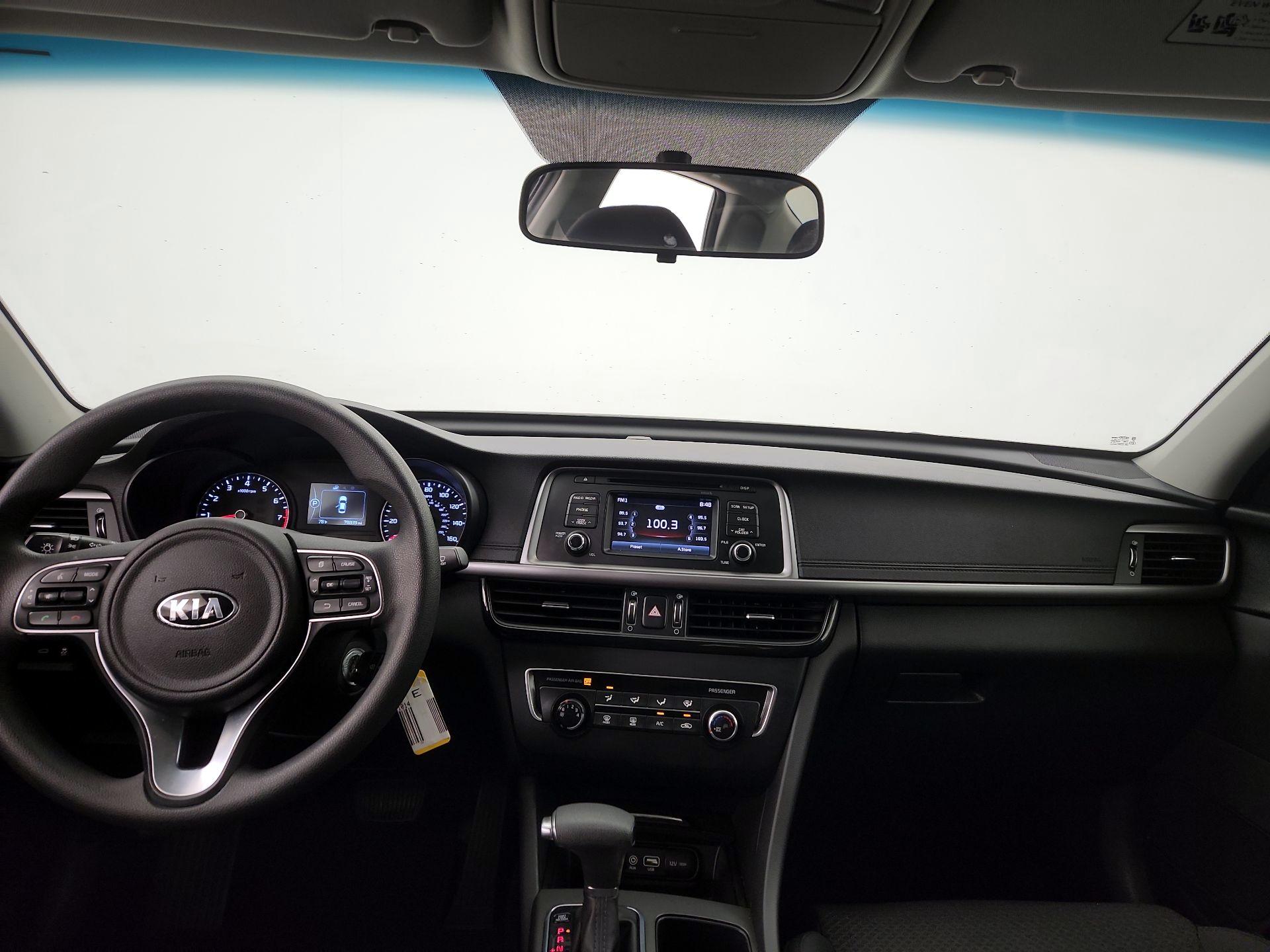 Thumbnail: 2016 Kia Optima - 9