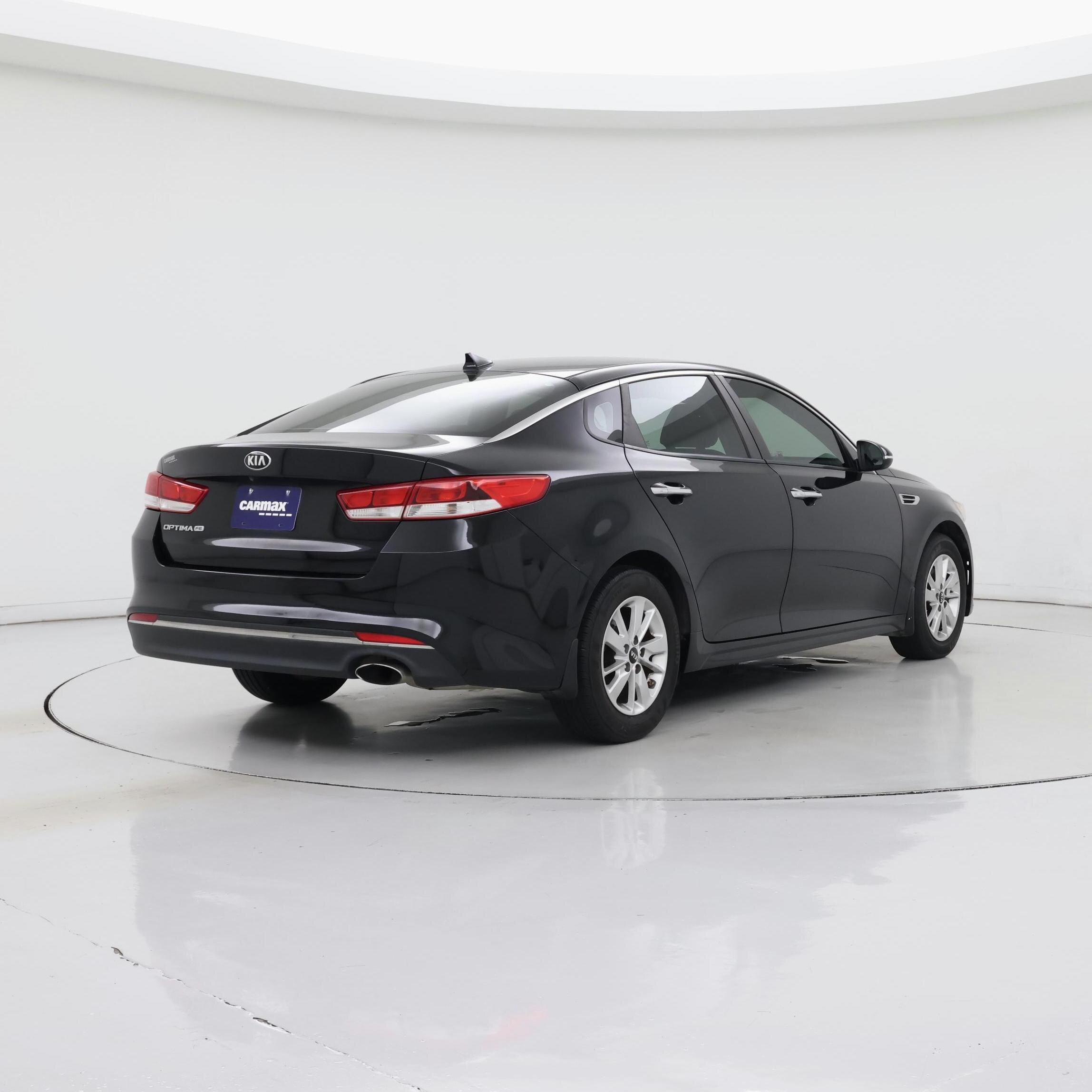 Thumbnail: 2016 Kia Optima - 8