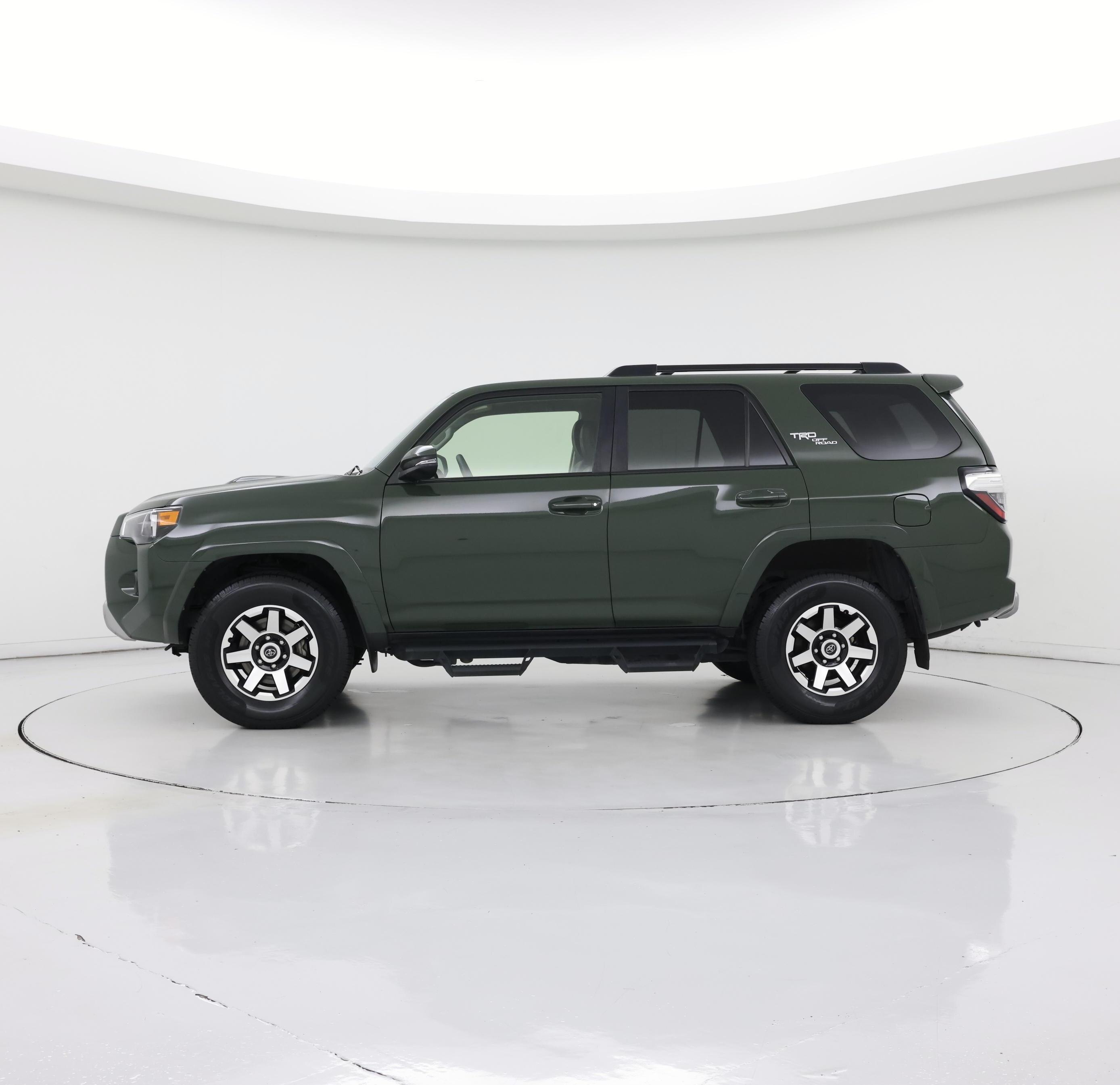 Thumbnail: 2022 Toyota 4Runner - 3