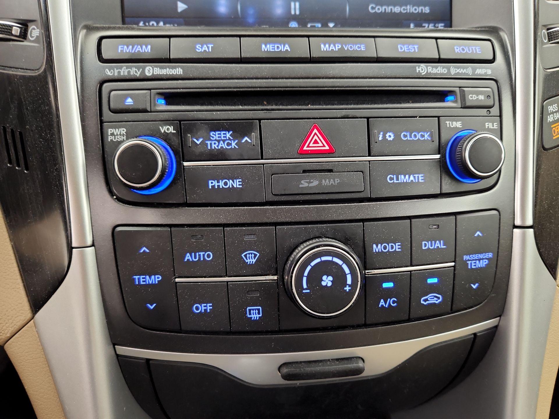 Thumbnail: 2014 Hyundai Sonata - 16