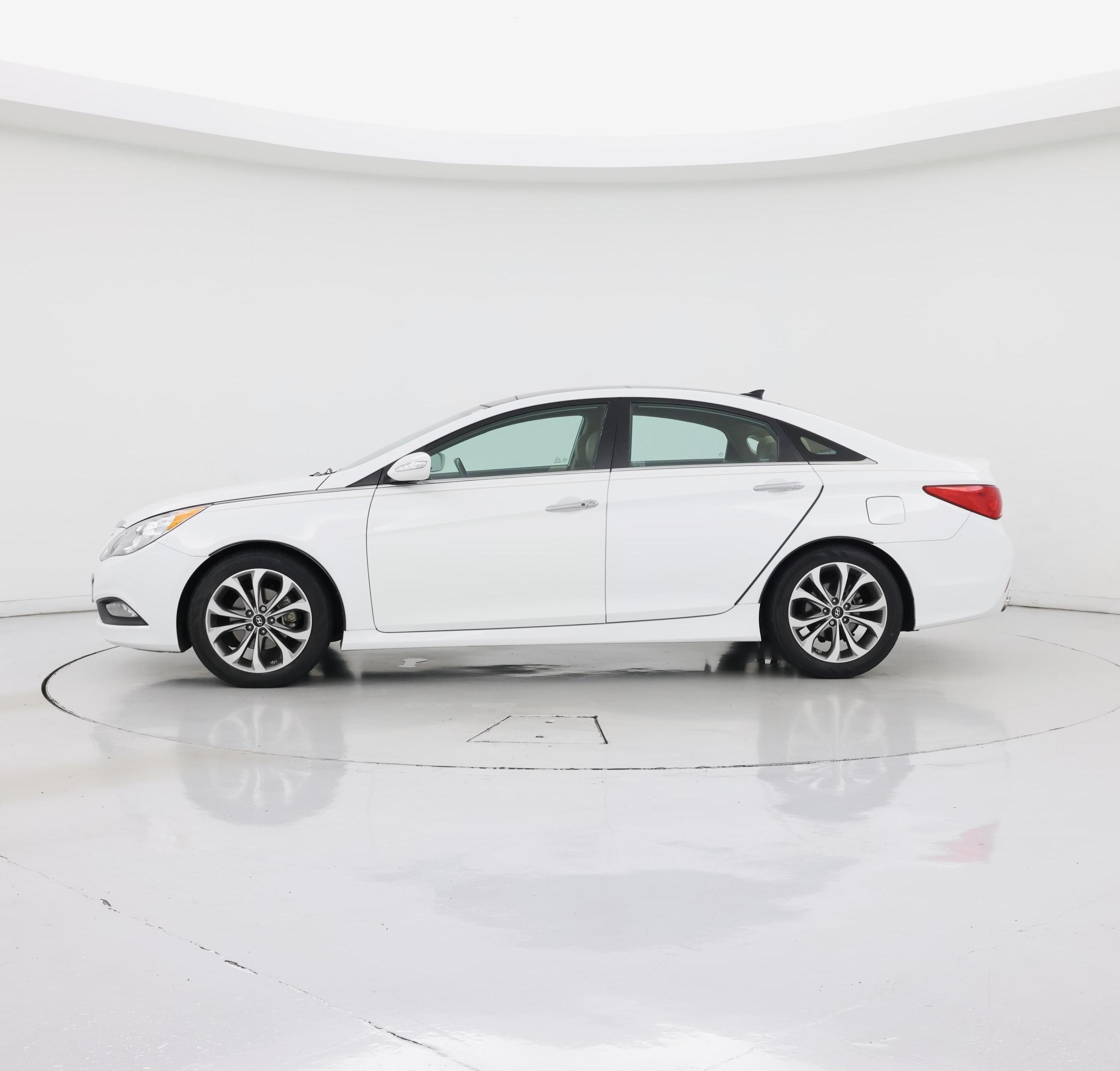 Thumbnail: 2014 Hyundai Sonata - 3