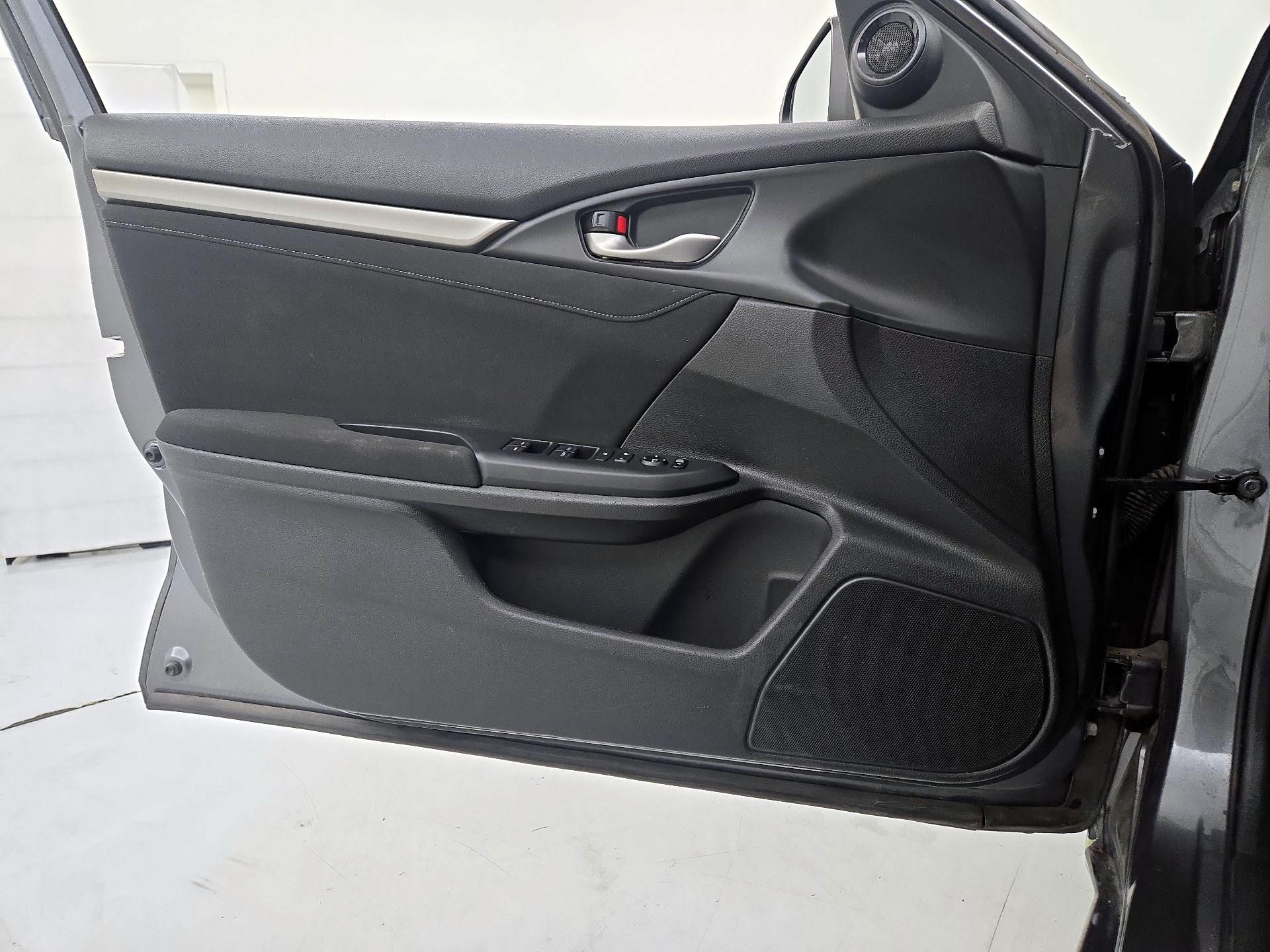 Thumbnail: 2019 Honda Civic - 12