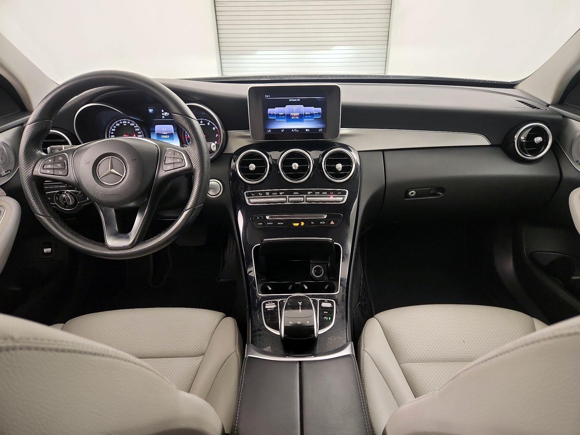 Thumbnail: 2015 Mercedes-Benz C-Class - 9