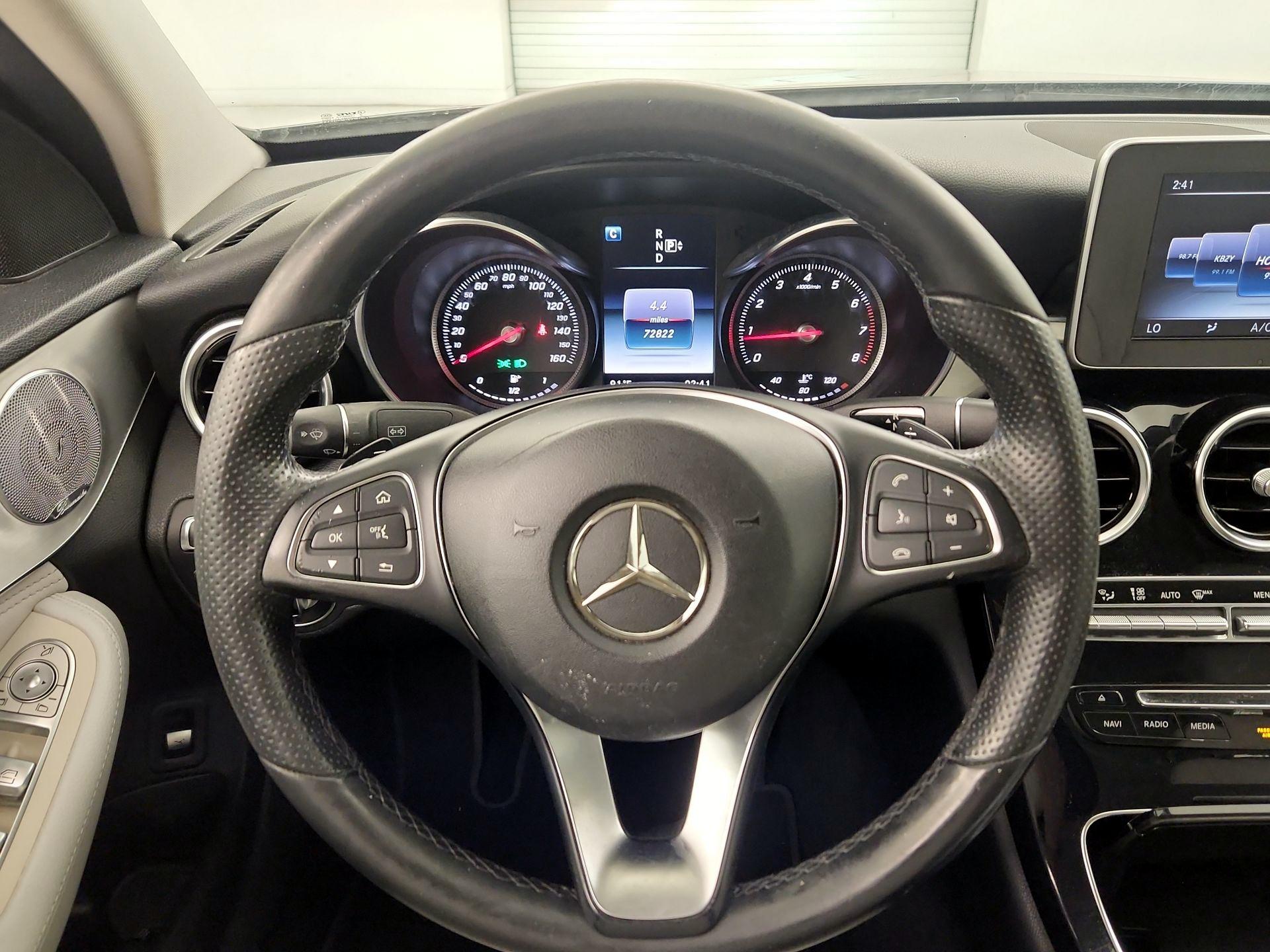 Thumbnail: 2015 Mercedes-Benz C-Class - 10