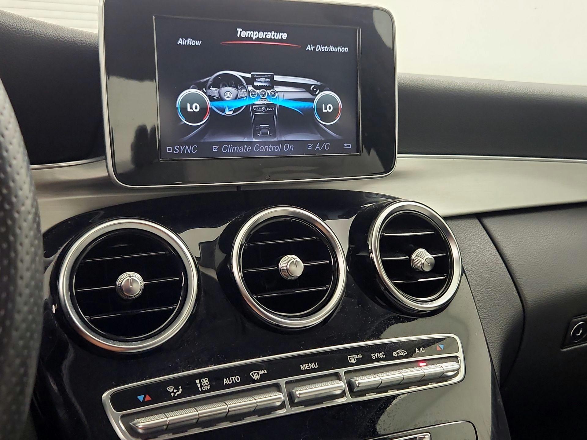 Thumbnail: 2015 Mercedes-Benz C-Class - 17