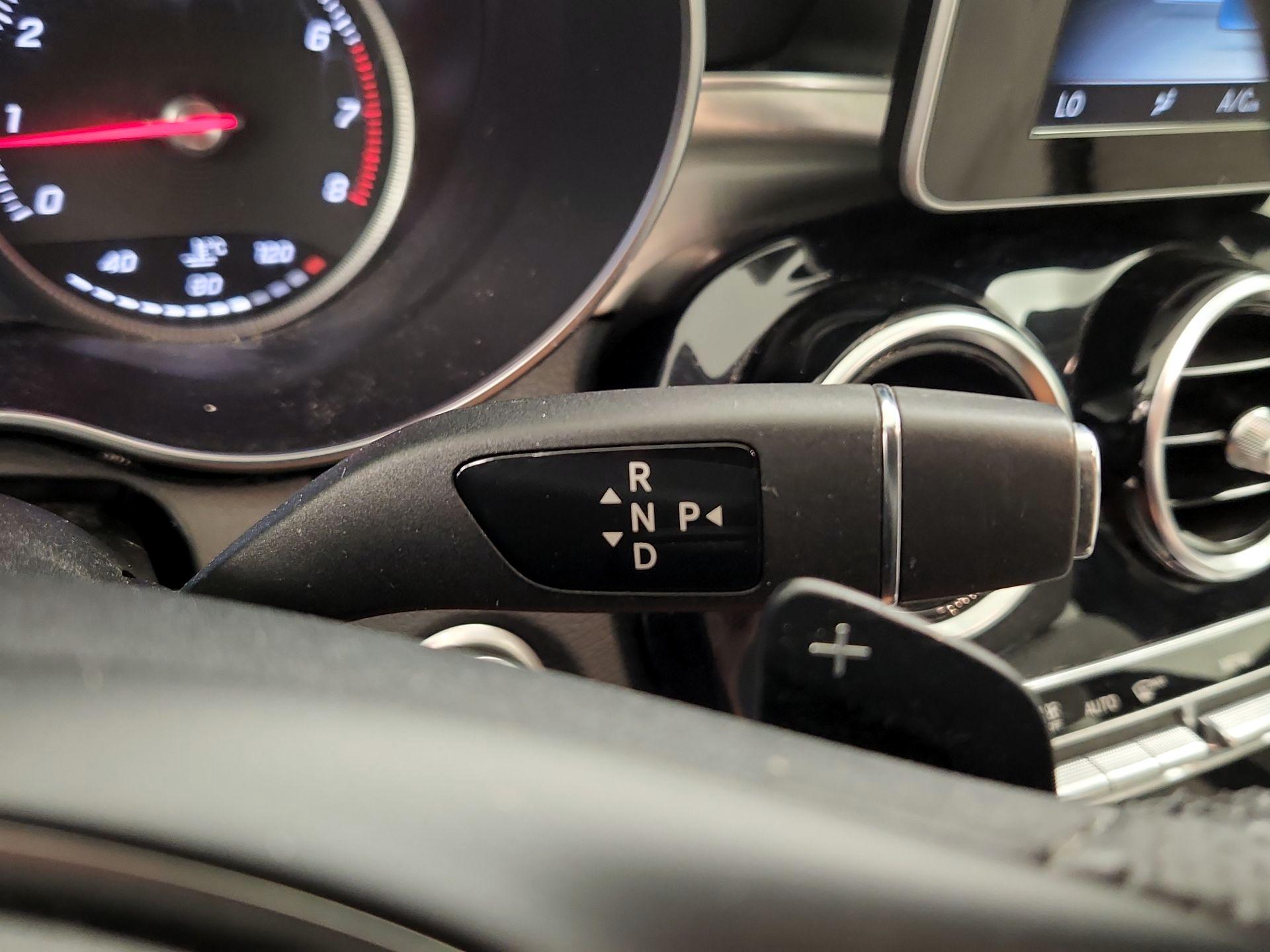 Thumbnail: 2015 Mercedes-Benz C-Class - 18