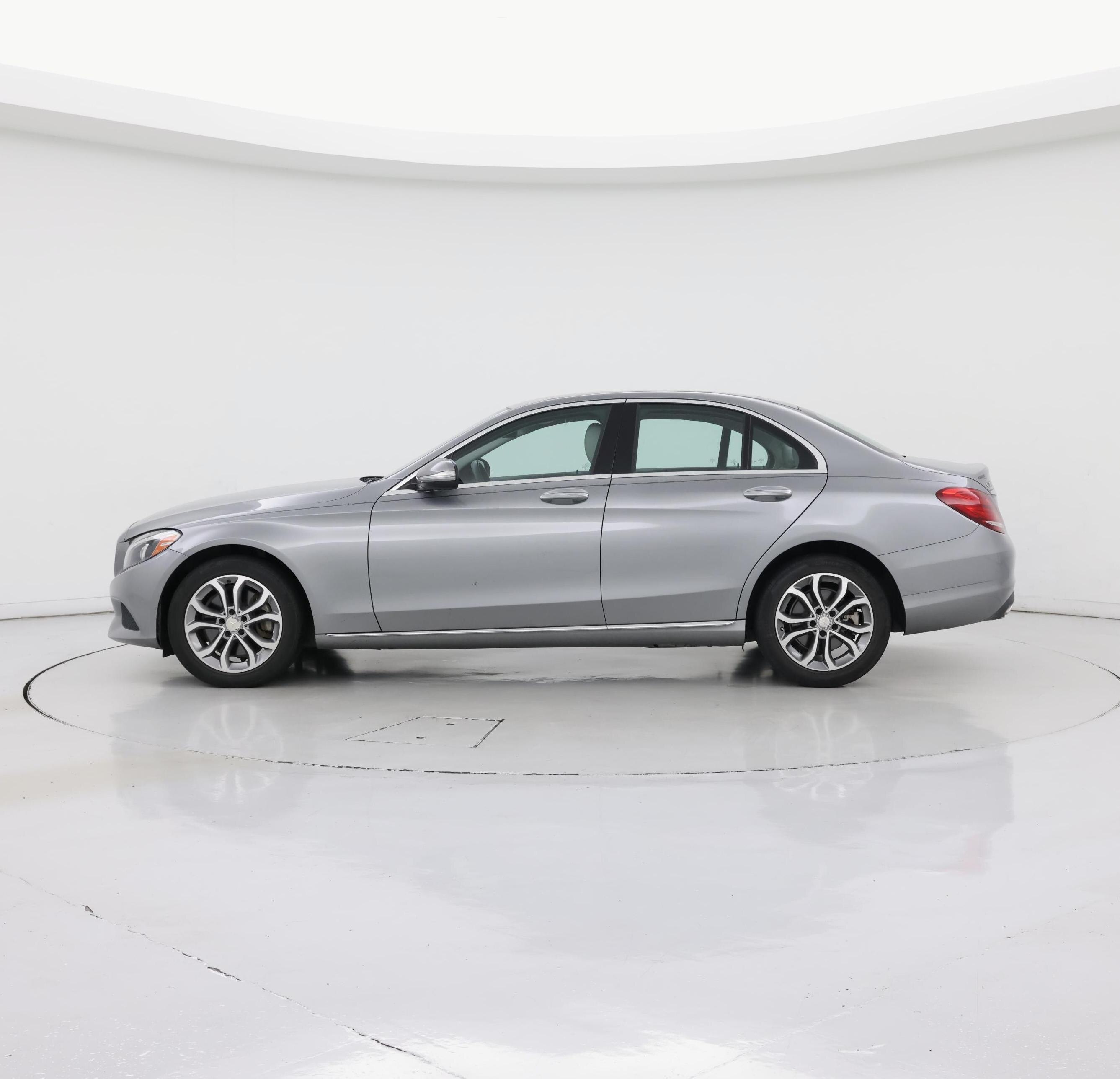 Thumbnail: 2015 Mercedes-Benz C-Class - 3