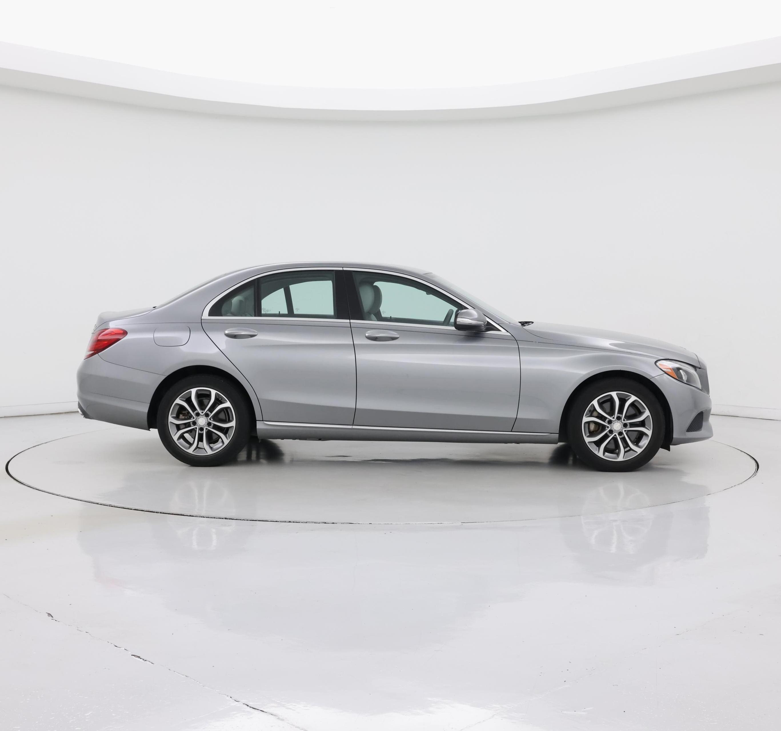 Thumbnail: 2015 Mercedes-Benz C-Class - 7