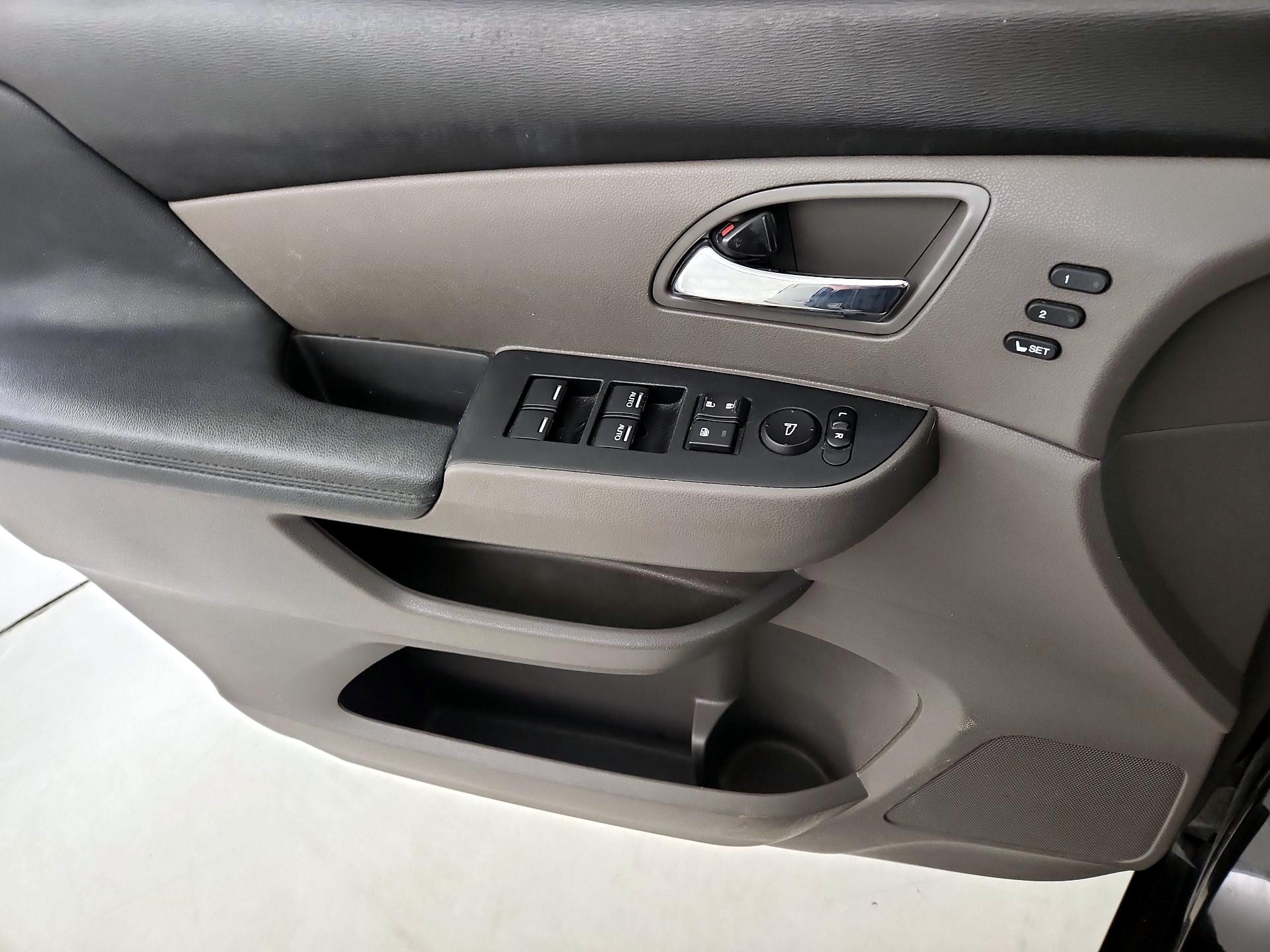 Thumbnail: 2017 Honda Odyssey - 12