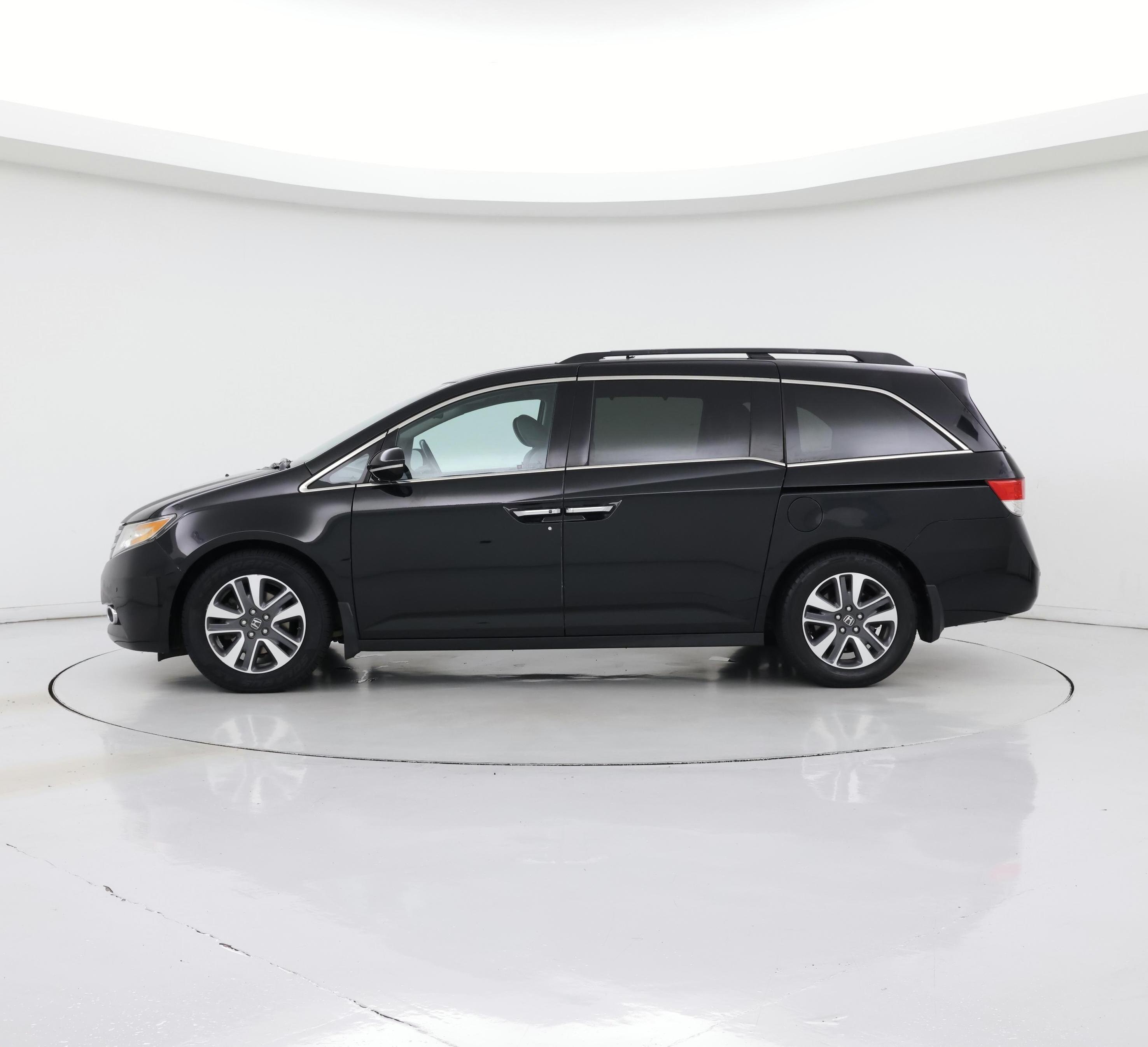 Thumbnail: 2017 Honda Odyssey - 3