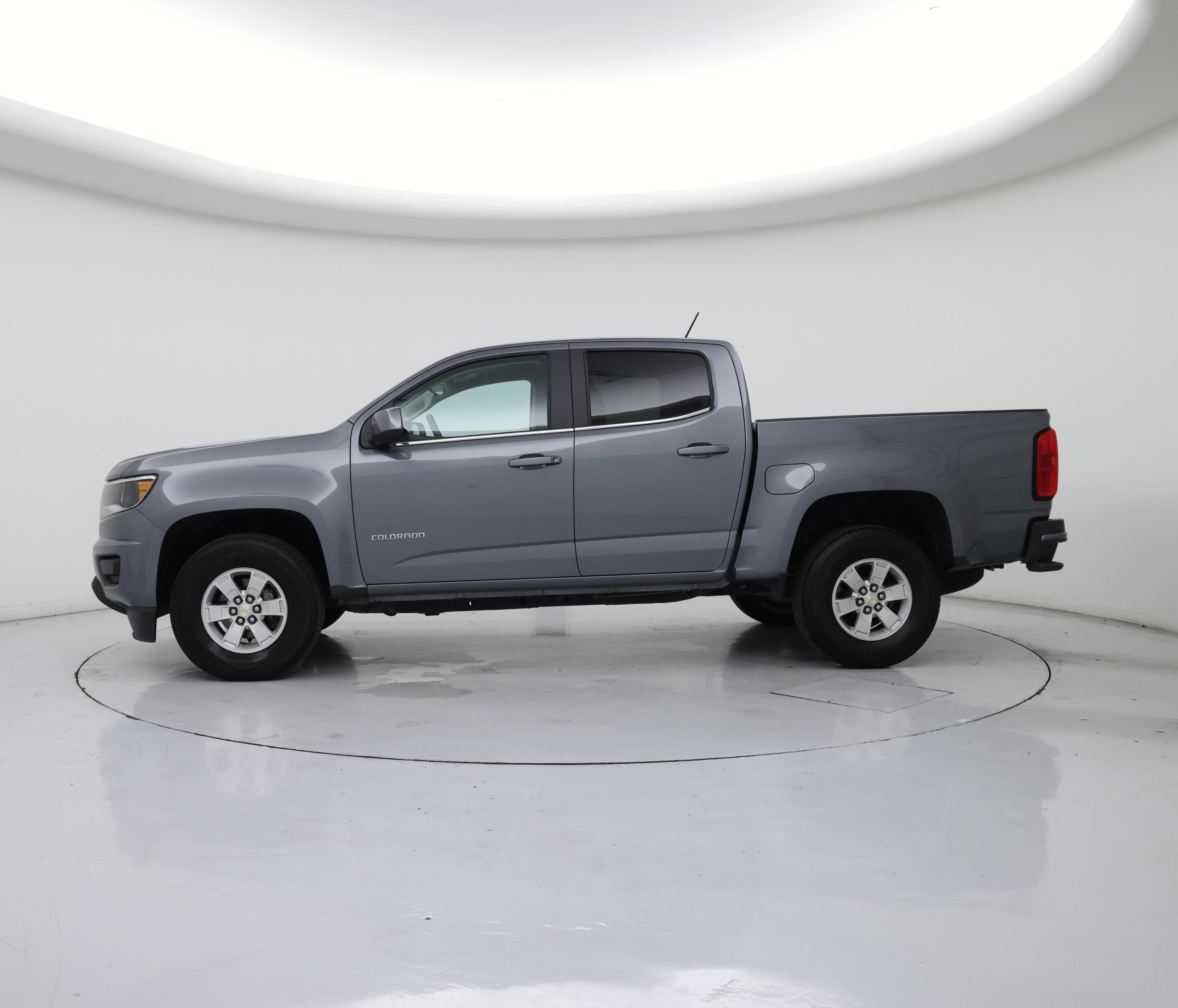Thumbnail: 2020 Chevrolet Colorado - 3