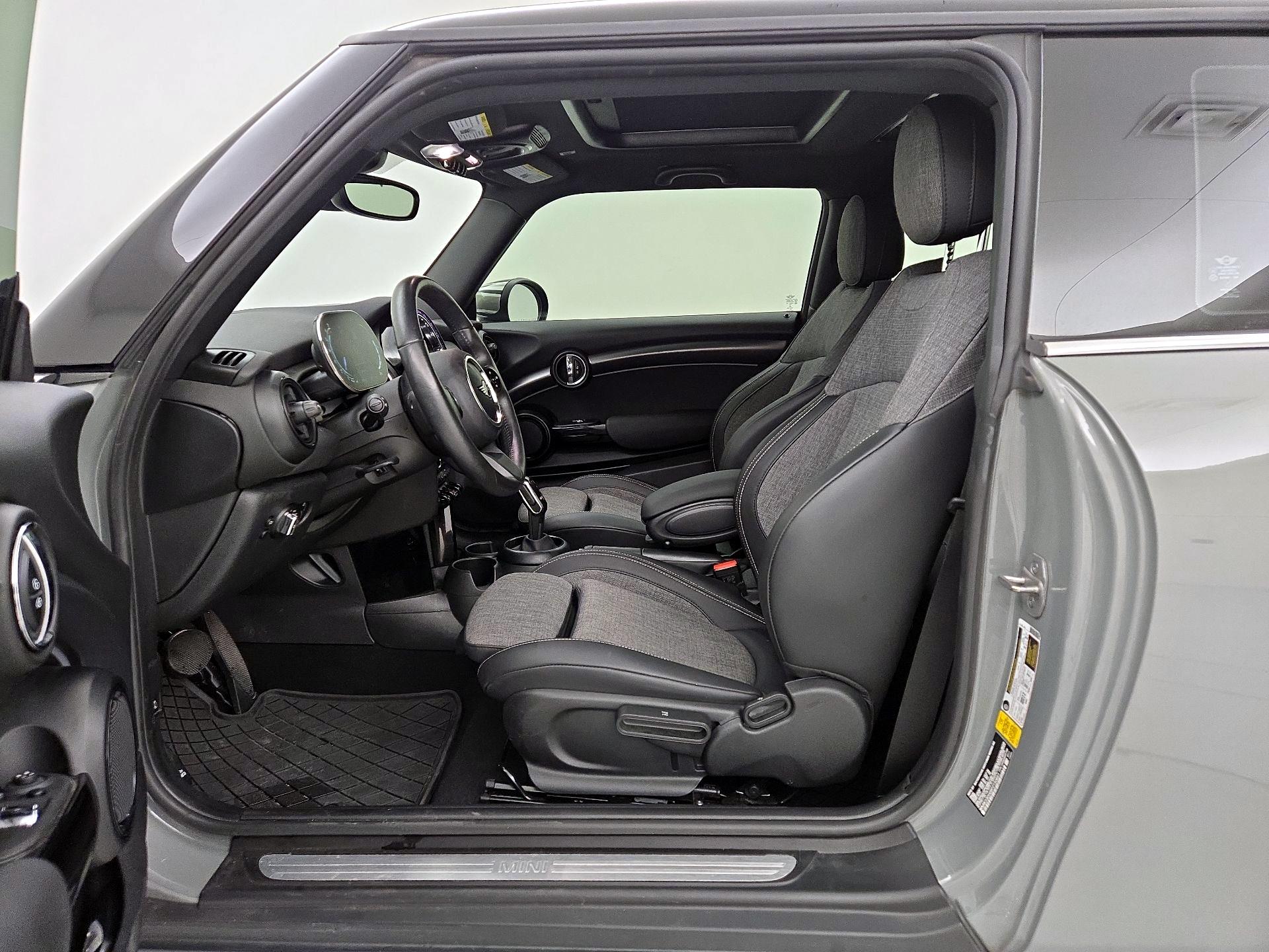 Thumbnail: 2023 MINI Cooper Hardtop - 11
