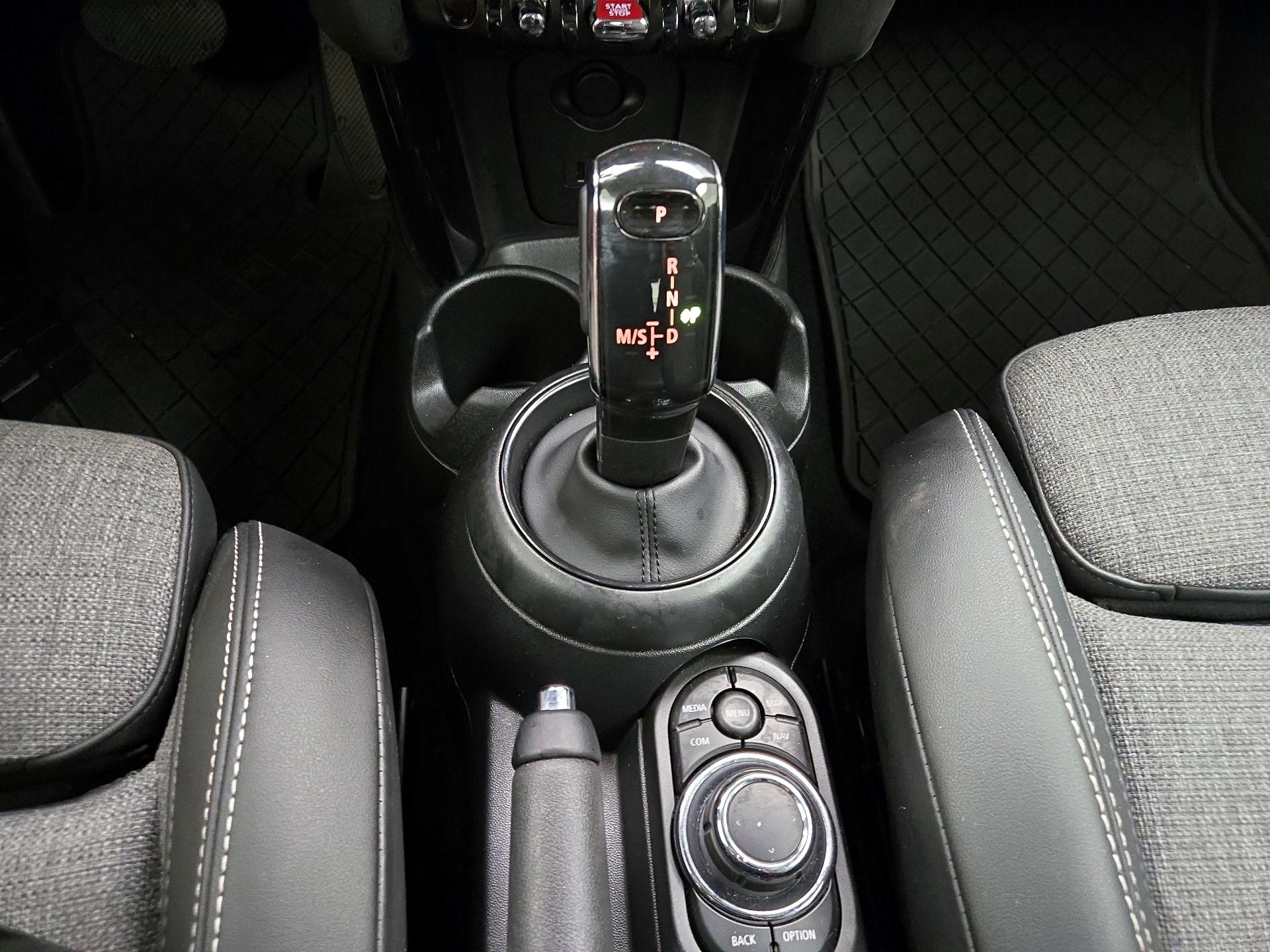 Thumbnail: 2023 MINI Cooper Hardtop - 18