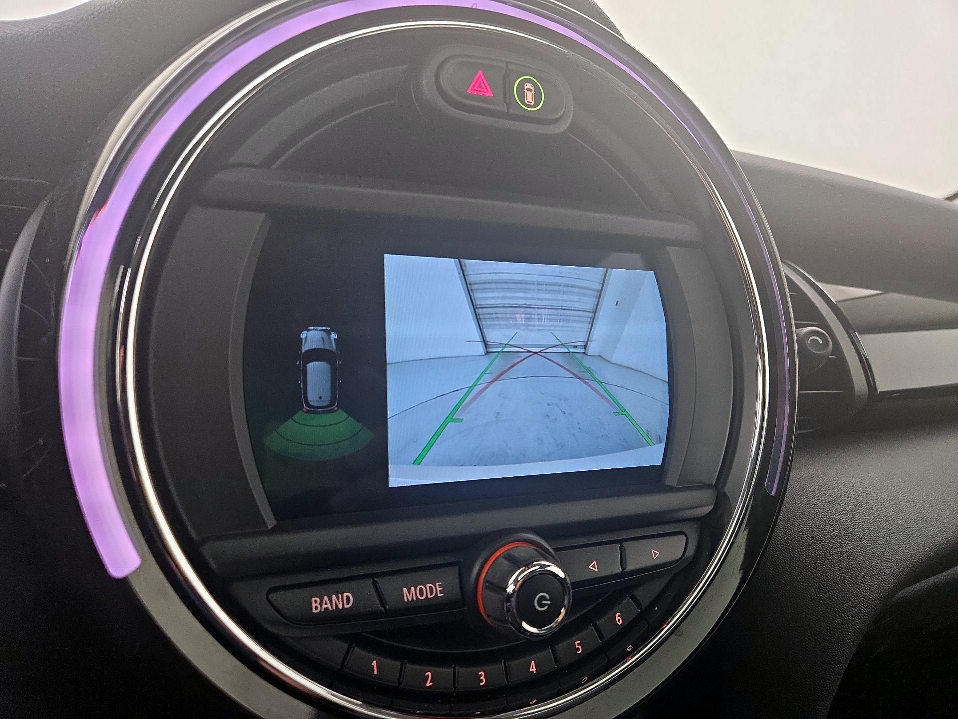 Thumbnail: 2021 MINI Cooper Hardtop - 14