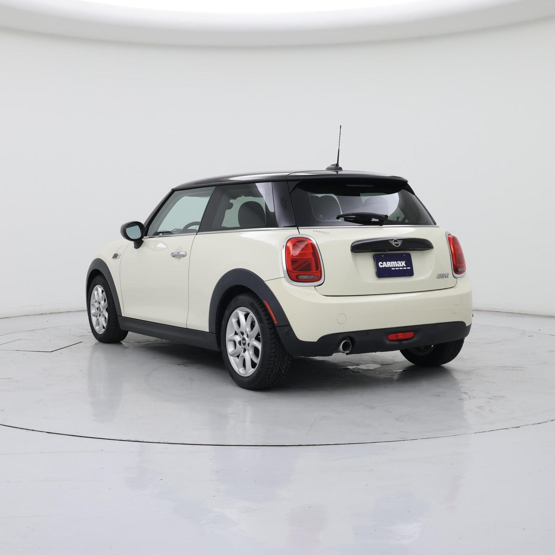 Thumbnail: 2021 MINI Cooper Hardtop - 2