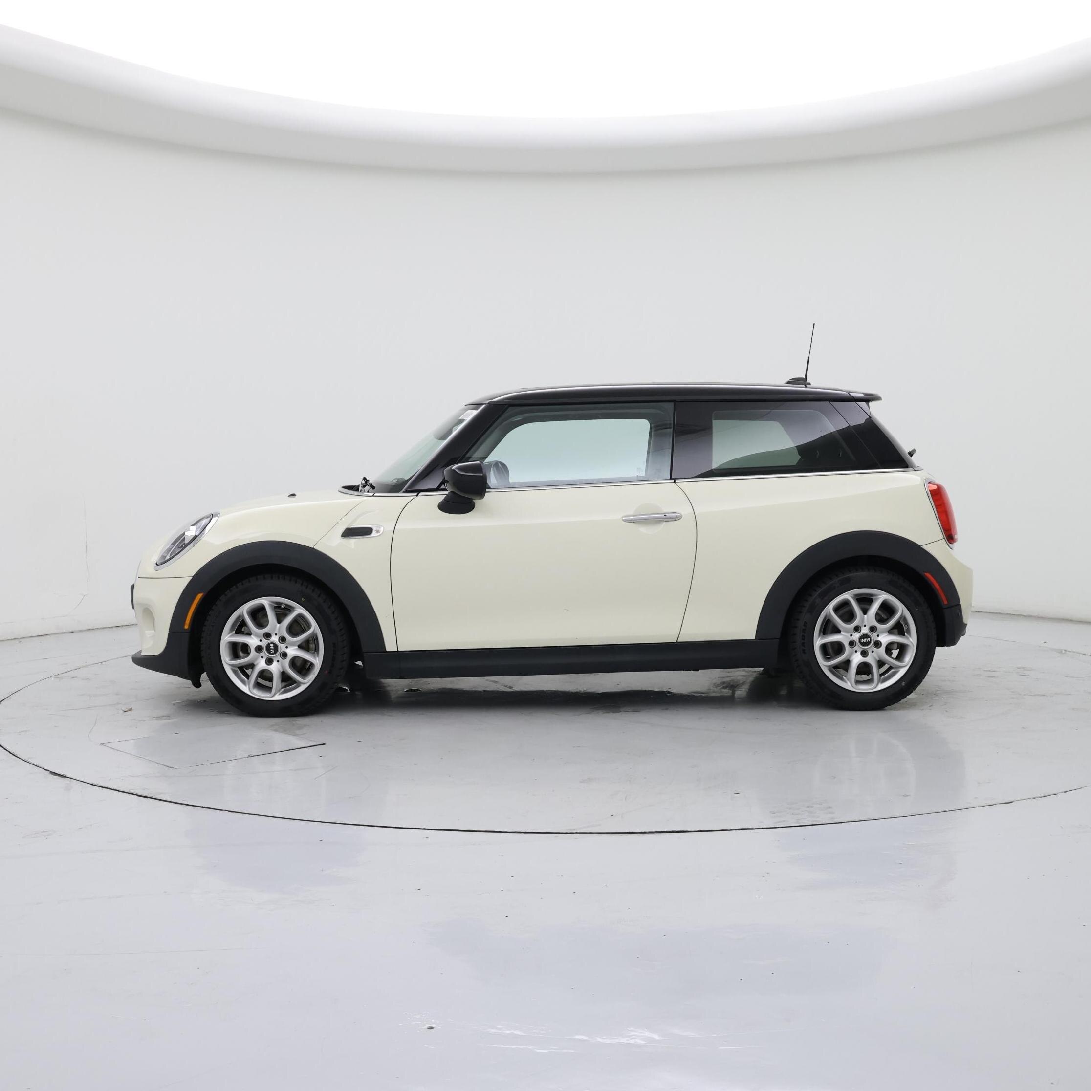 Thumbnail: 2021 MINI Cooper Hardtop - 3
