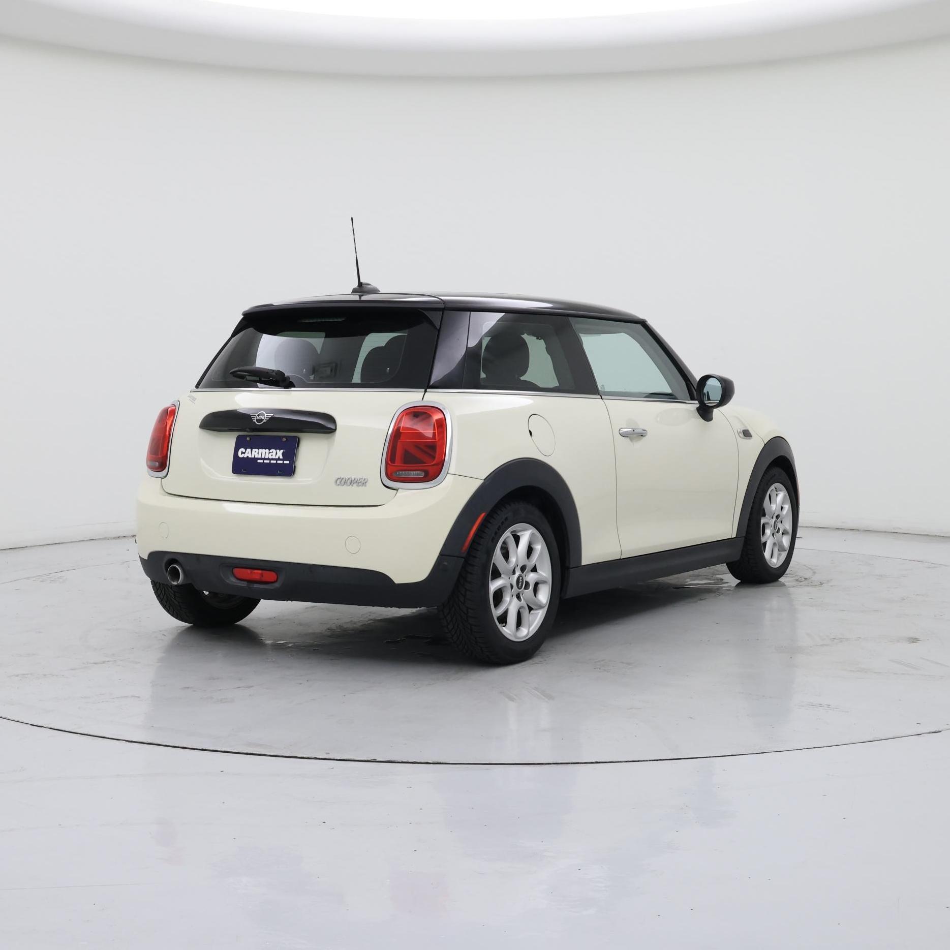 Thumbnail: 2021 MINI Cooper Hardtop - 8