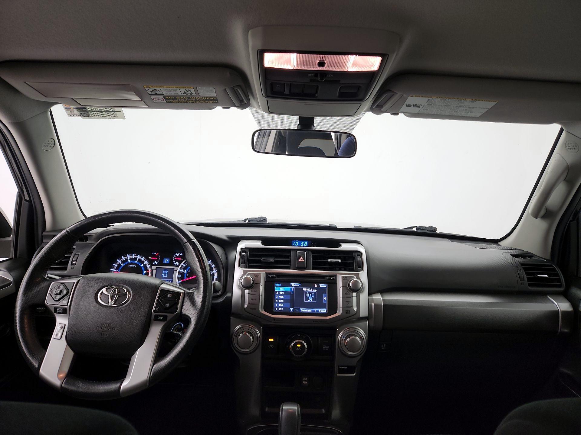 Thumbnail: 2016 Toyota 4Runner - 9