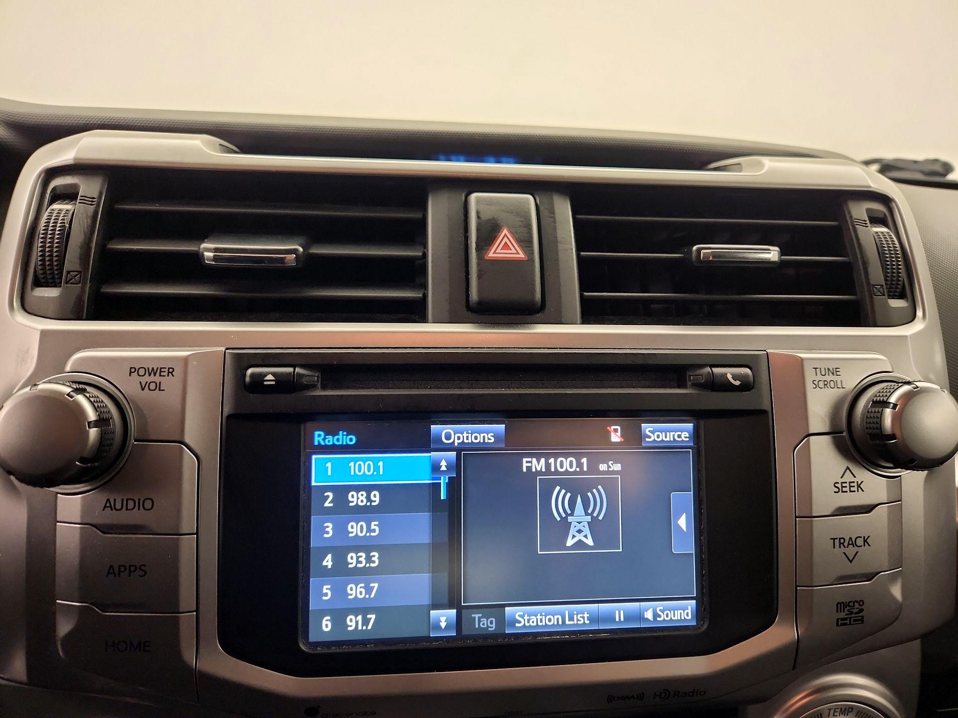 Thumbnail: 2016 Toyota 4Runner - 15