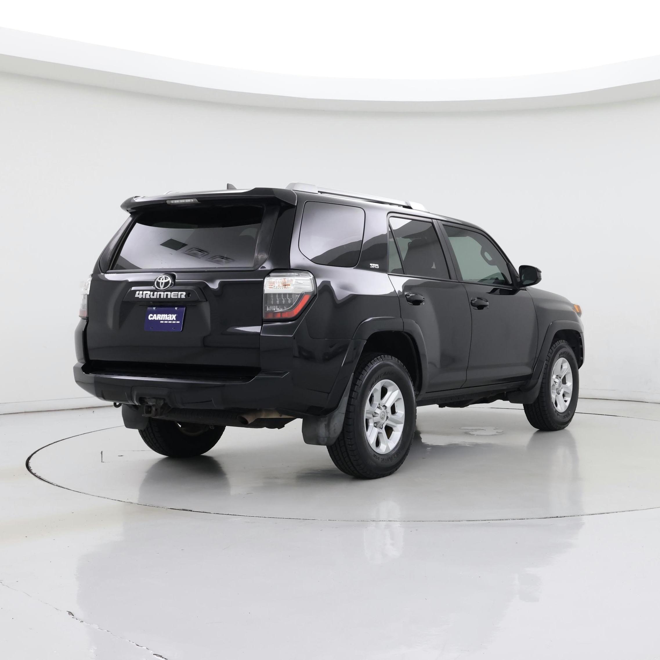 Thumbnail: 2016 Toyota 4Runner - 8