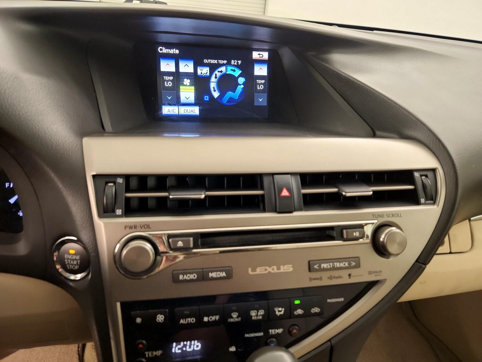Thumbnail: 2015 Lexus RX - 17