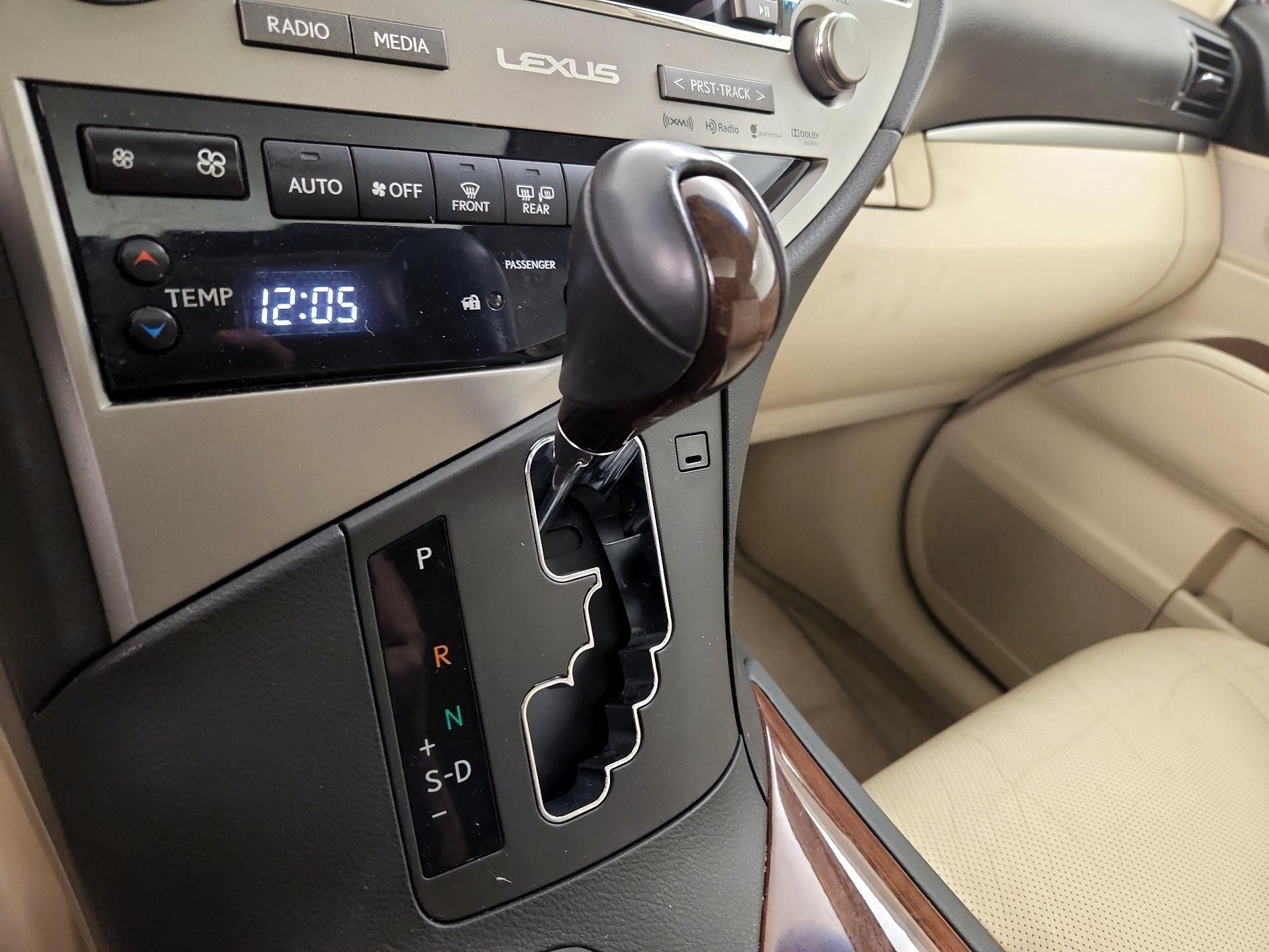 Thumbnail: 2015 Lexus RX - 18