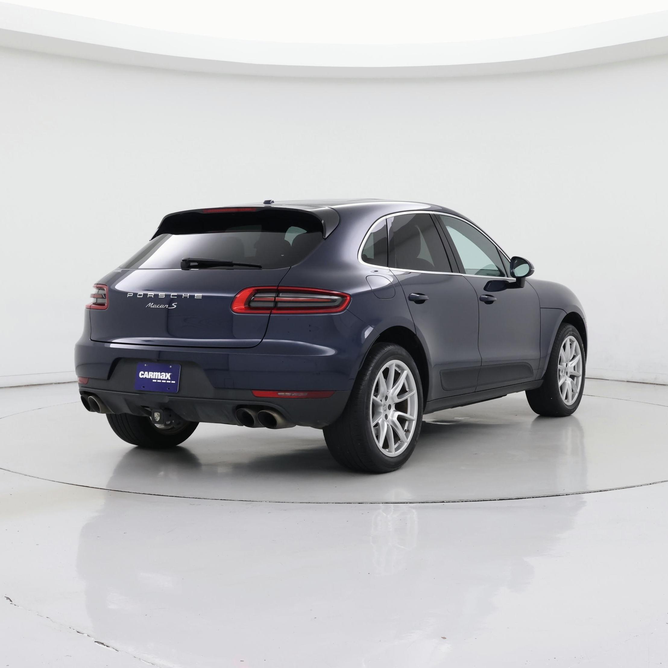 Thumbnail: 2016 Porsche Macan - 8