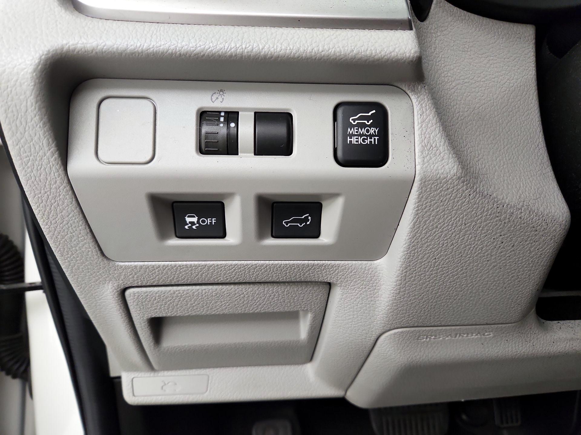 Thumbnail: 2015 Subaru Forester - 13