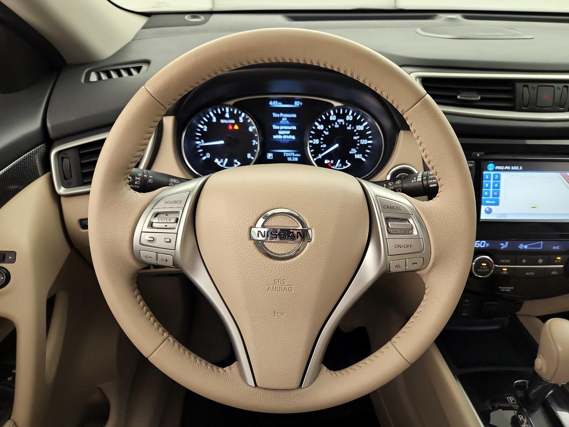 Thumbnail: 2015 Nissan Rogue - 10