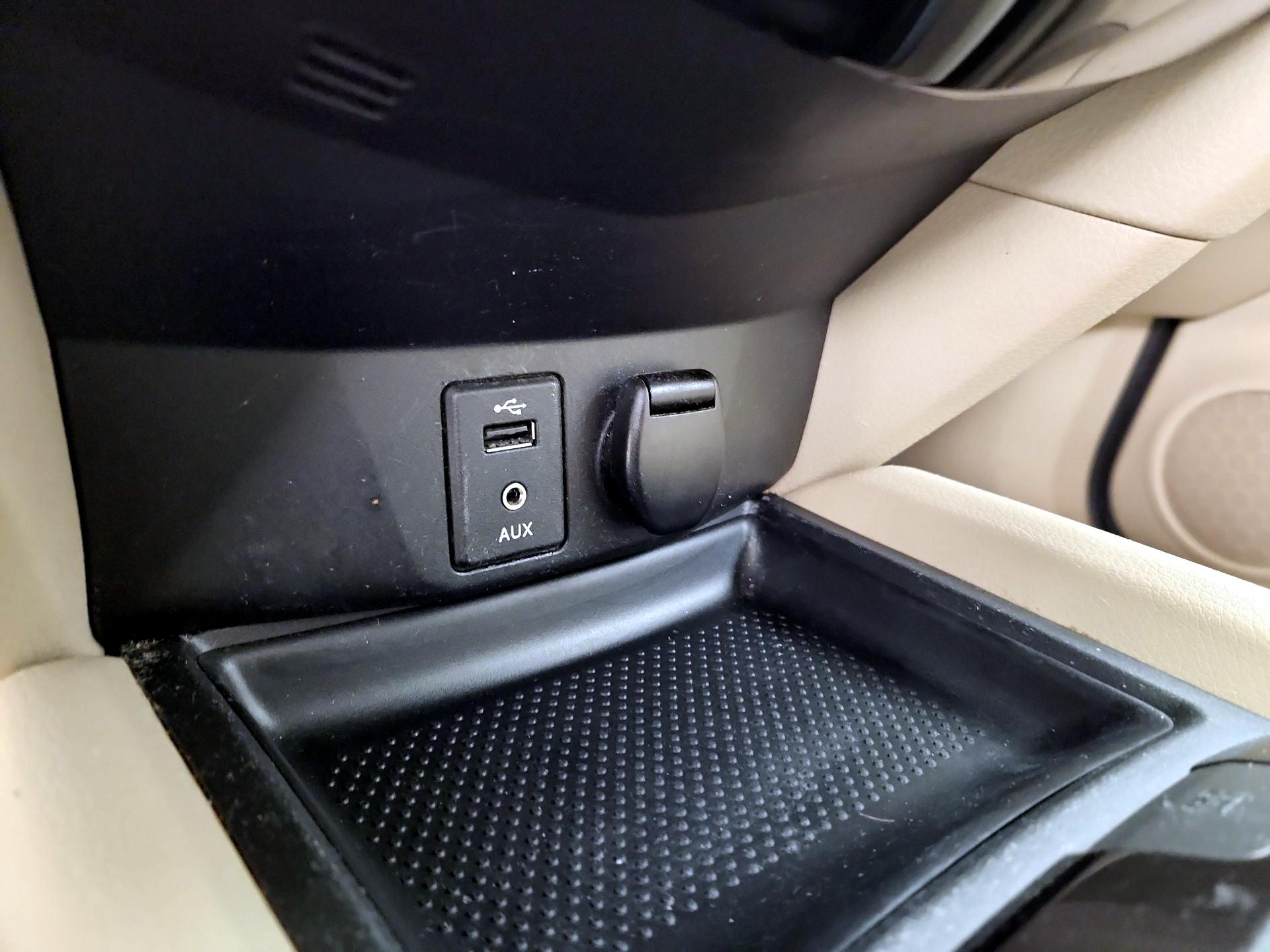 Thumbnail: 2015 Nissan Rogue - 19