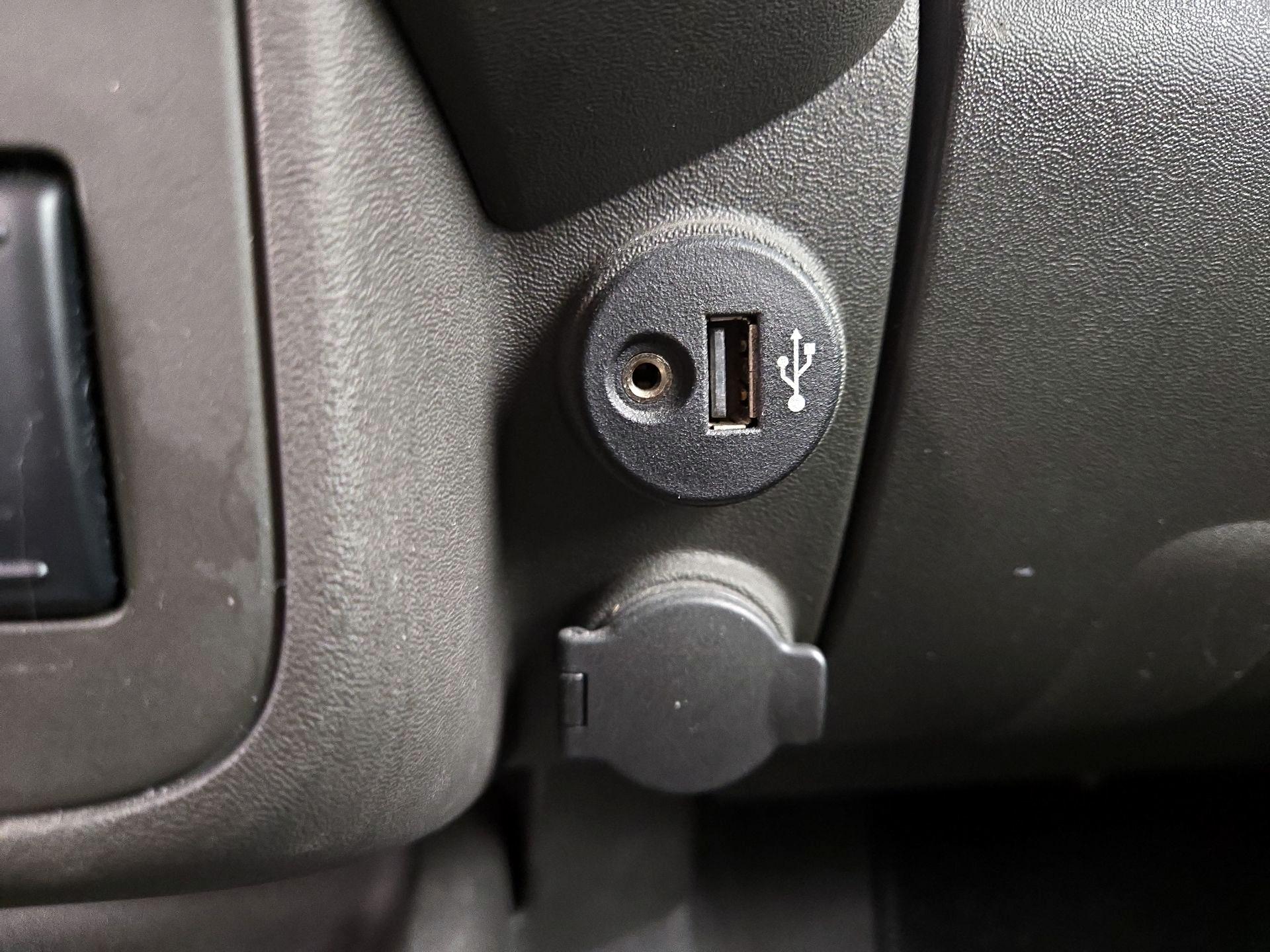 Thumbnail: 2019 Nissan Frontier - 19