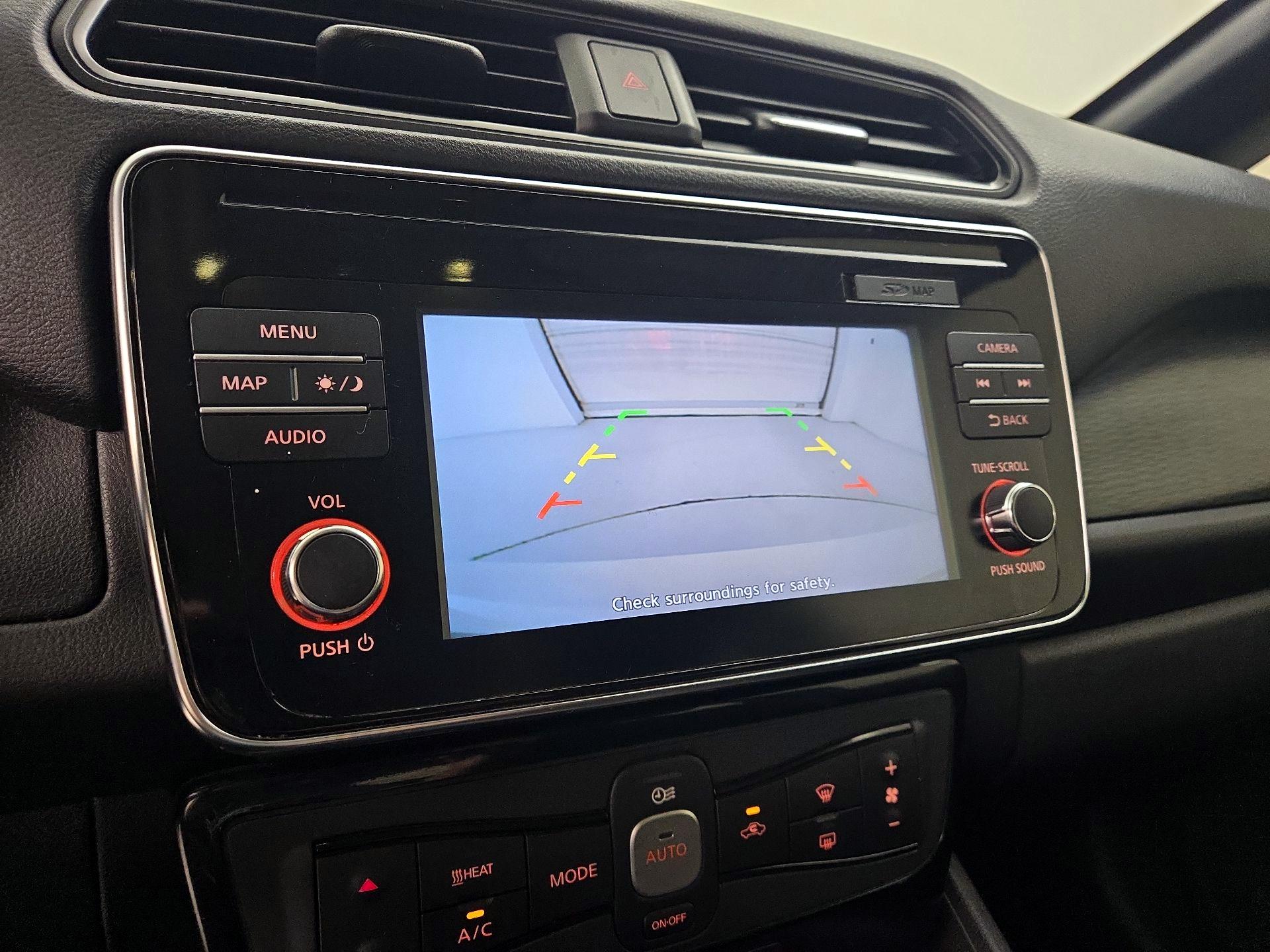 Thumbnail: 2019 Nissan Leaf - 15