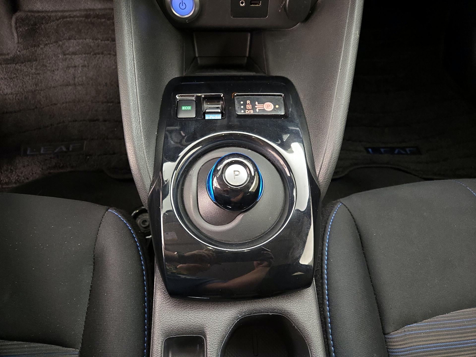 Thumbnail: 2019 Nissan Leaf - 18