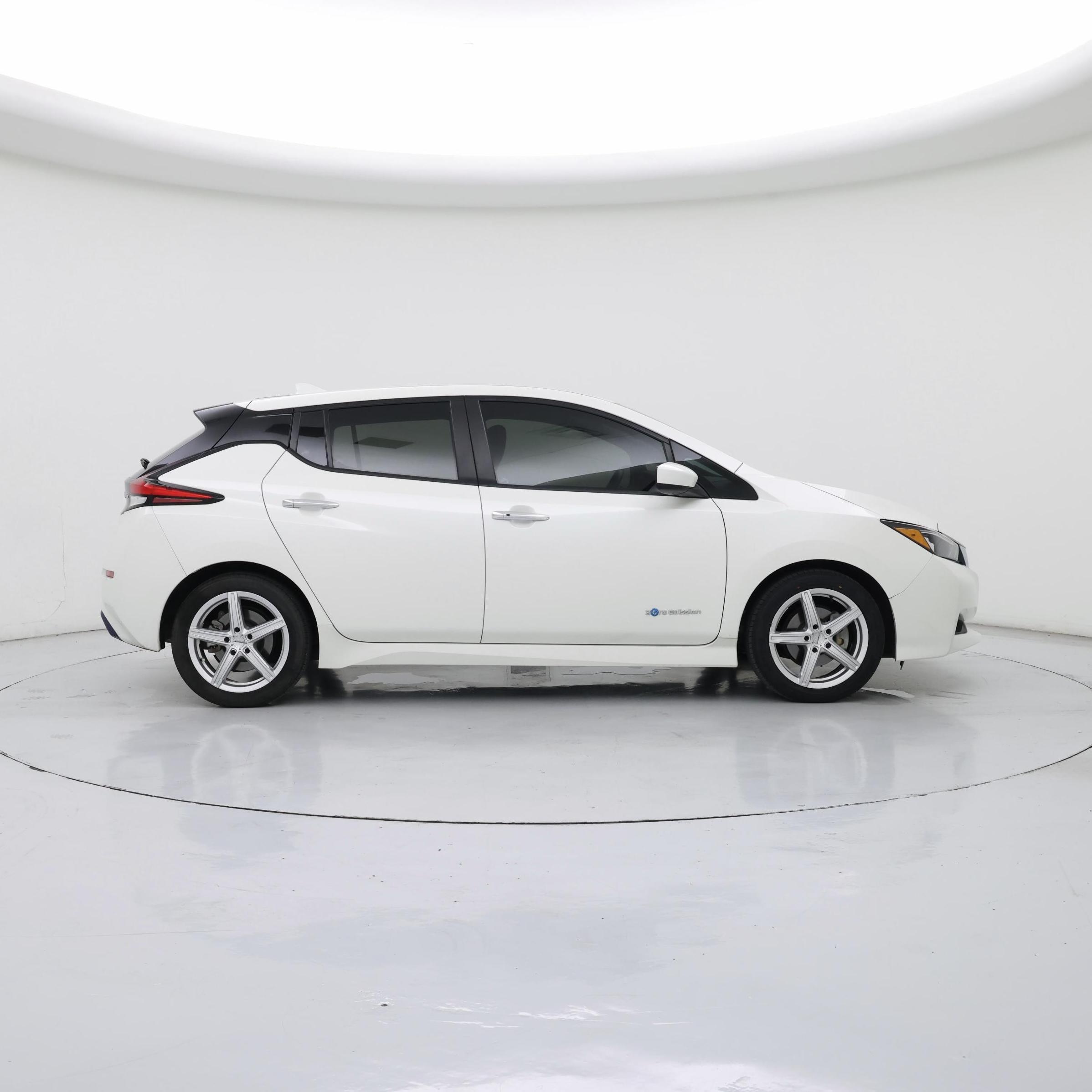 Thumbnail: 2019 Nissan Leaf - 7