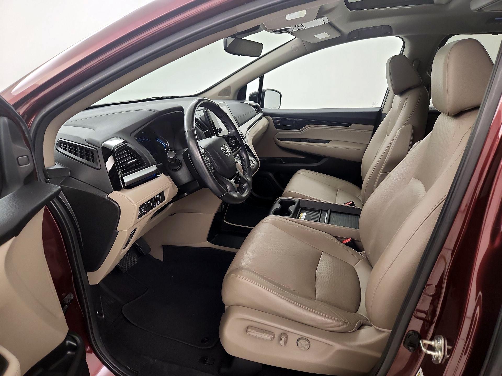 Thumbnail: 2018 Honda Odyssey - 11
