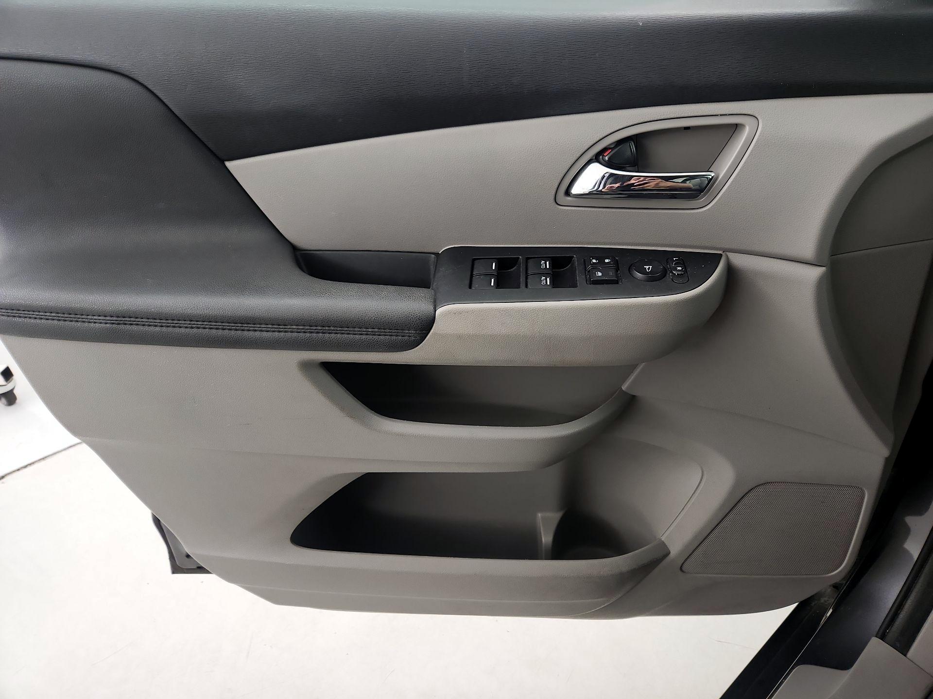 Thumbnail: 2014 Honda Odyssey - 12