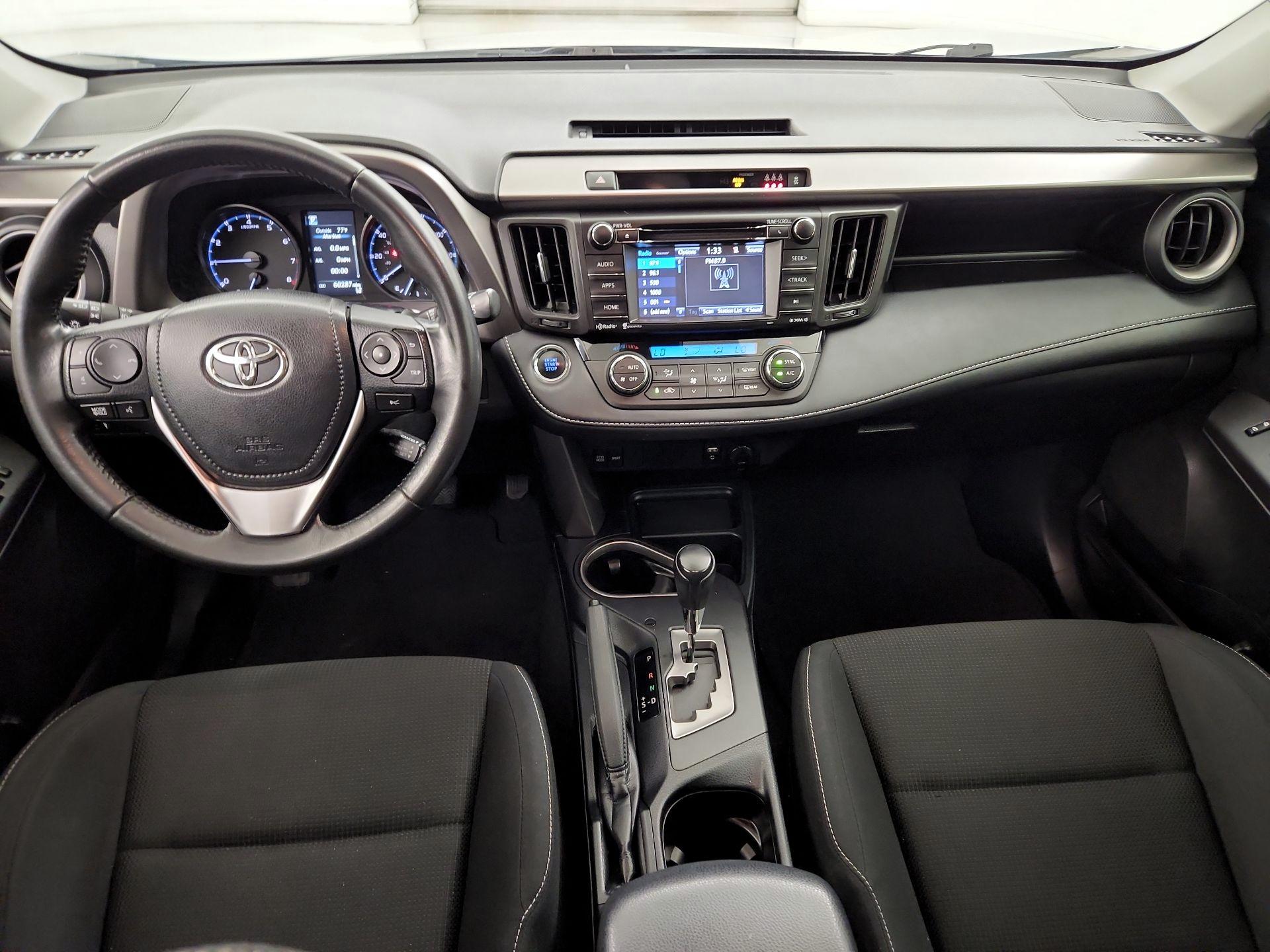 Thumbnail: 2018 Toyota RAV4 - 9
