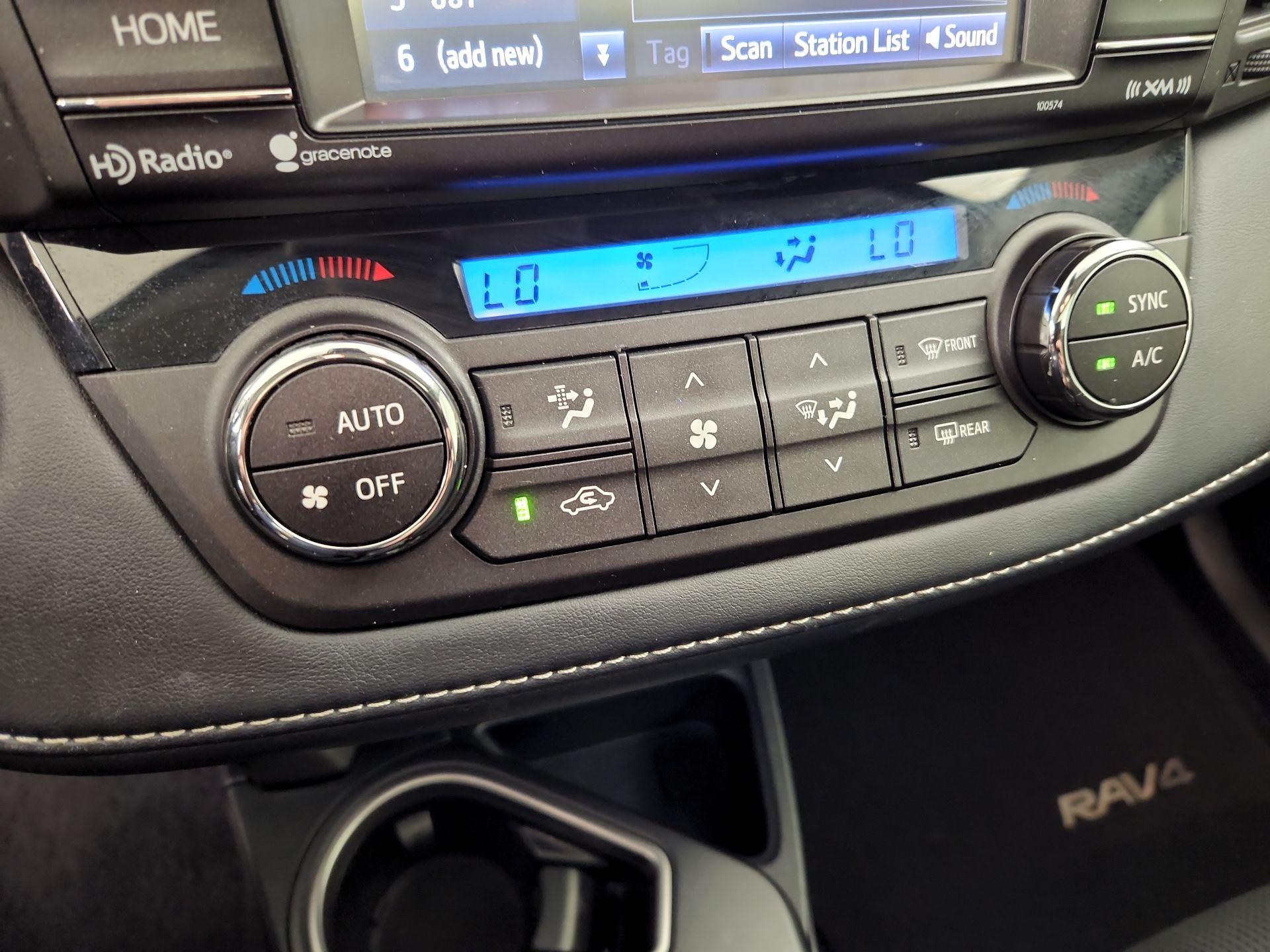 Thumbnail: 2018 Toyota RAV4 - 16