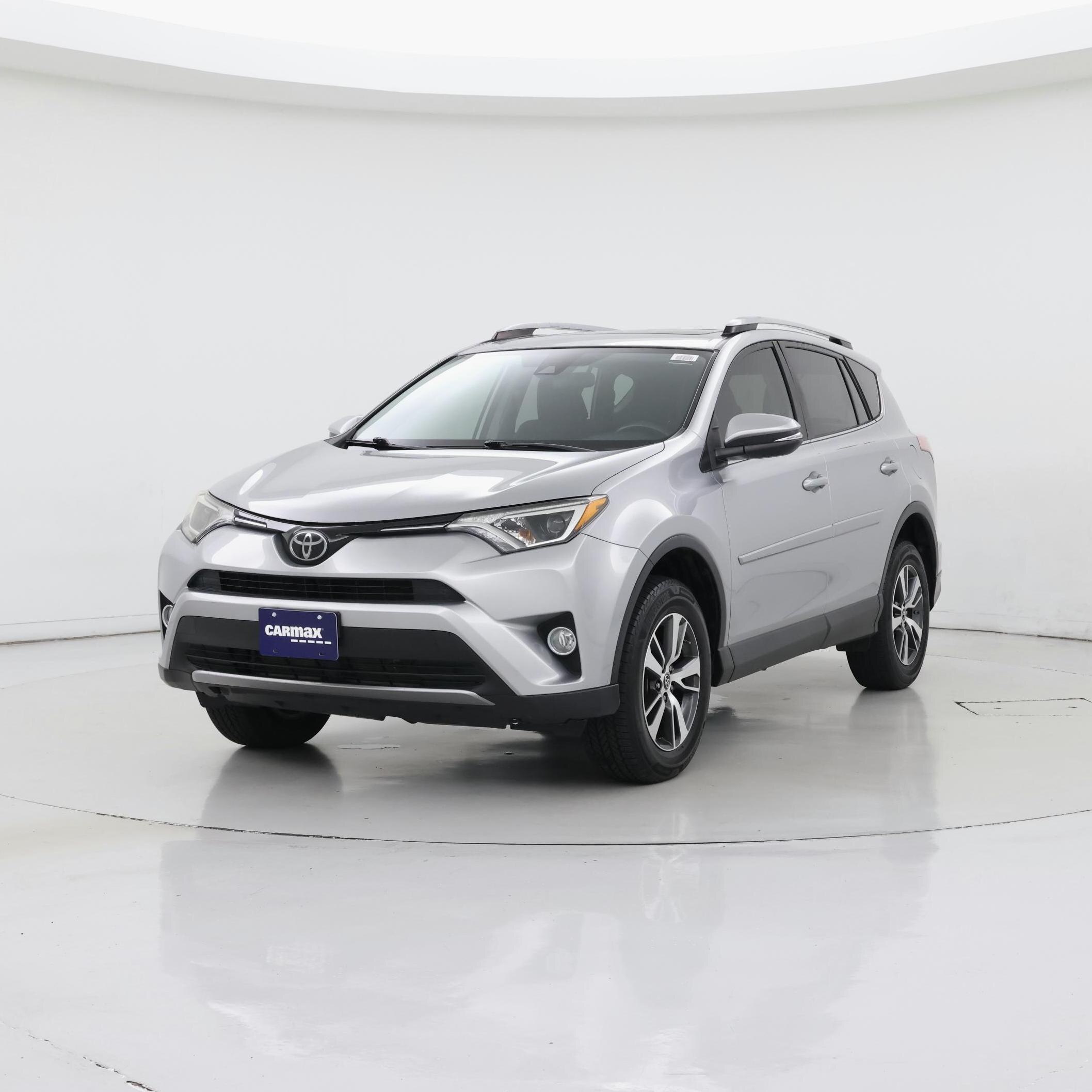 Thumbnail: 2018 Toyota RAV4 - 4
