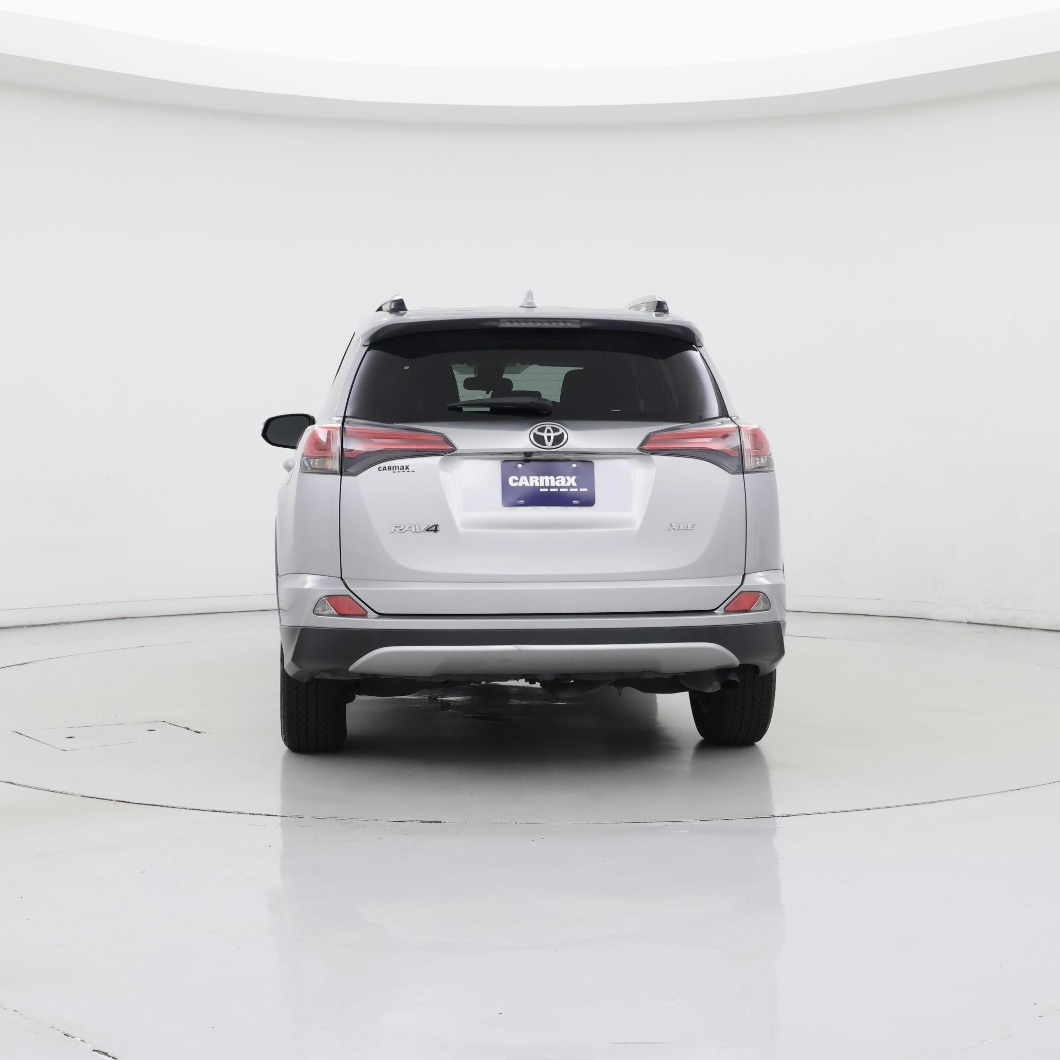 Thumbnail: 2018 Toyota RAV4 - 6