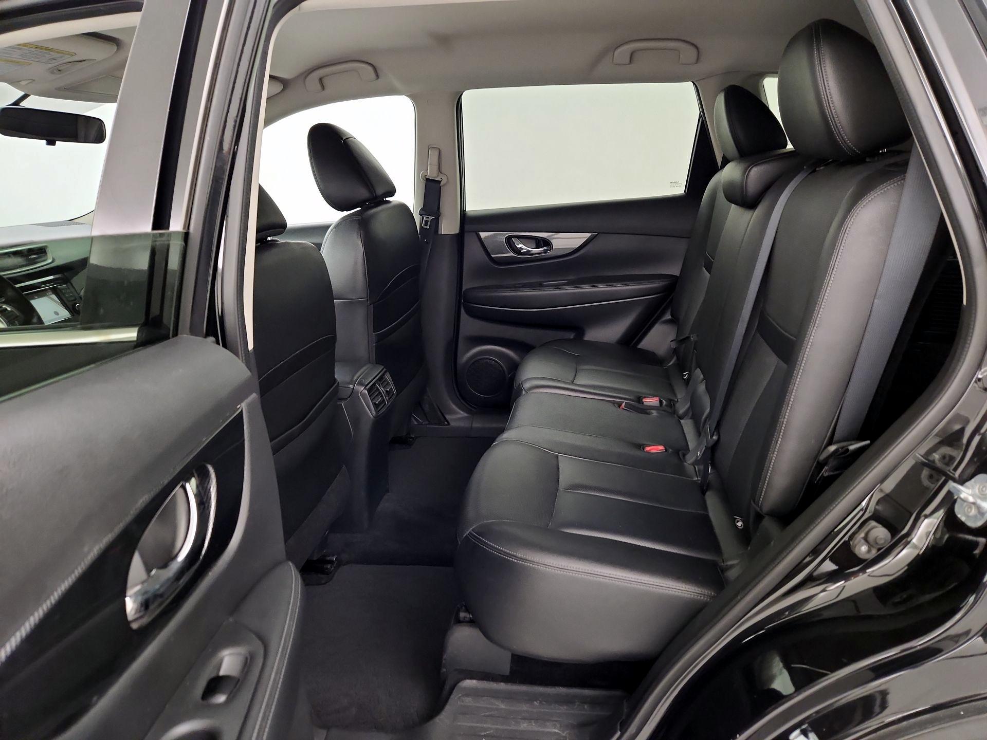 Thumbnail: 2016 Nissan Rogue - 20