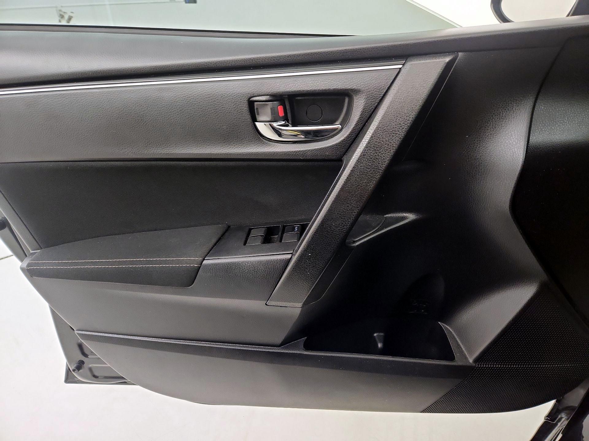 Thumbnail: 2019 Toyota Corolla - 12