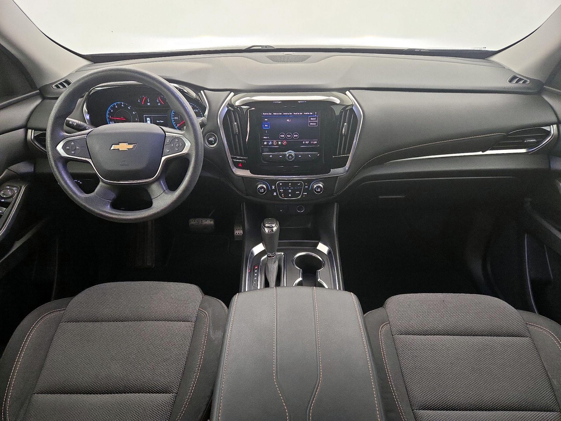 Thumbnail: 2020 Chevrolet Traverse - 9