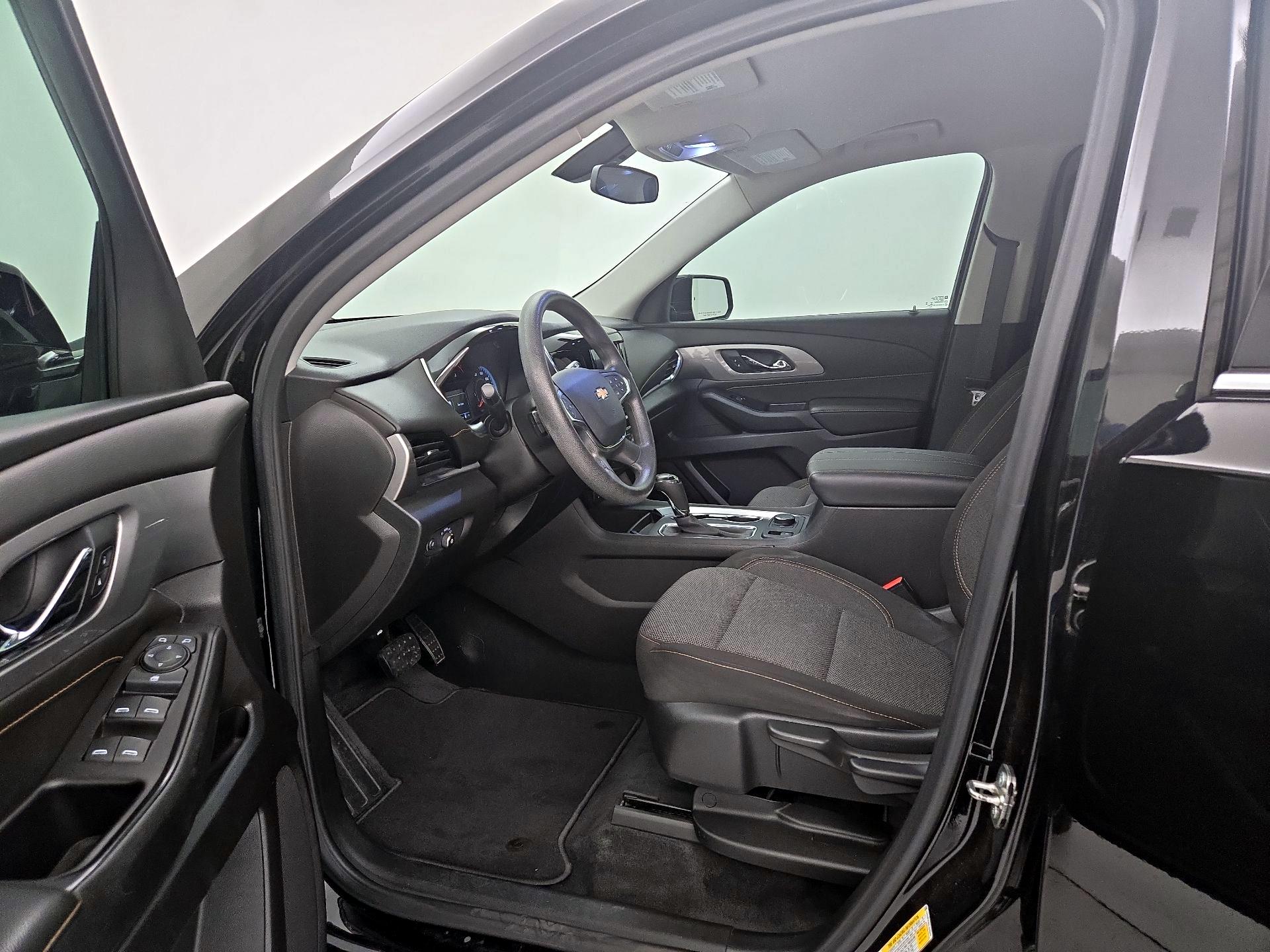 Thumbnail: 2020 Chevrolet Traverse - 11