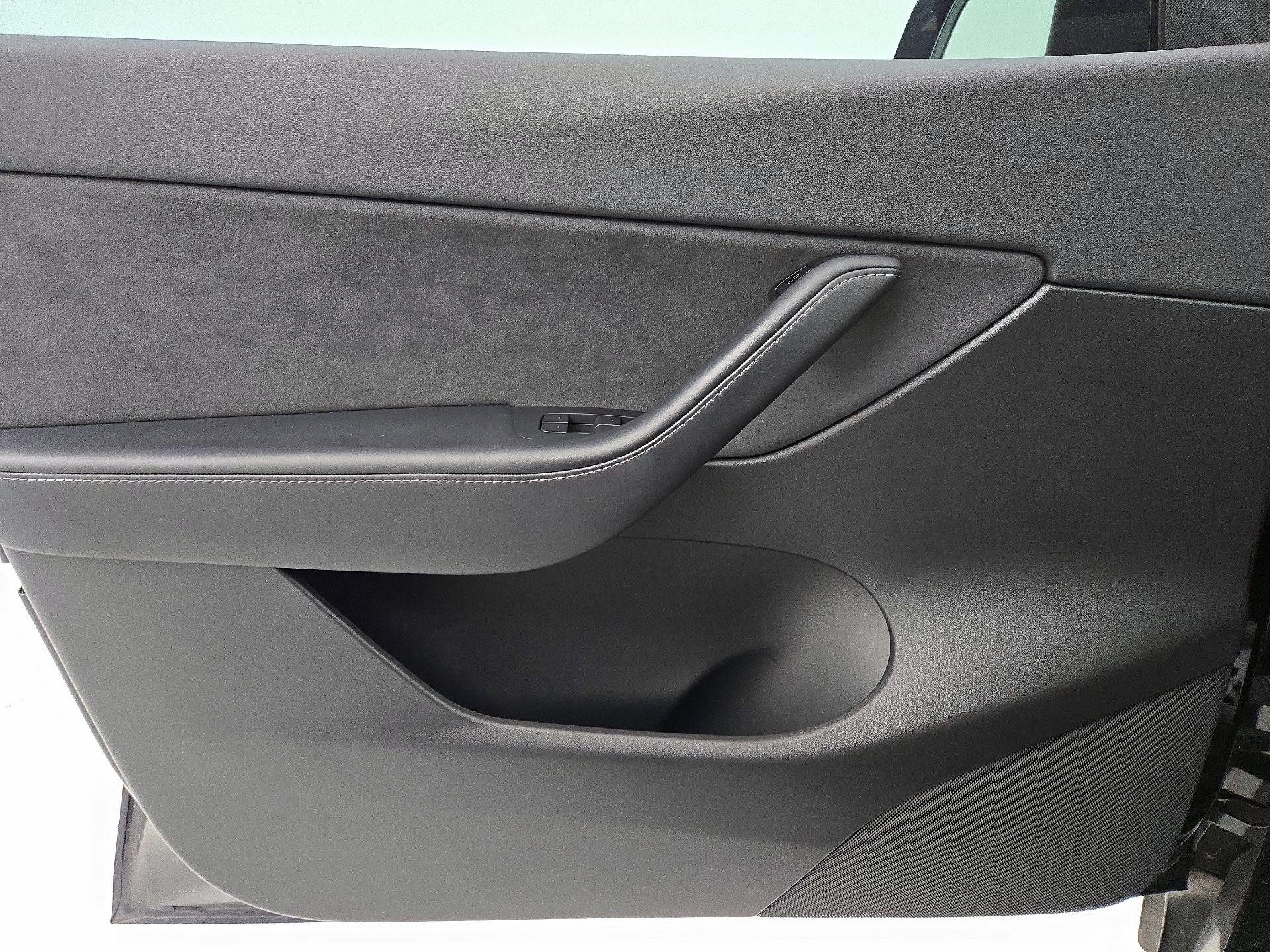 Thumbnail: 2021 Tesla Model Y - 12
