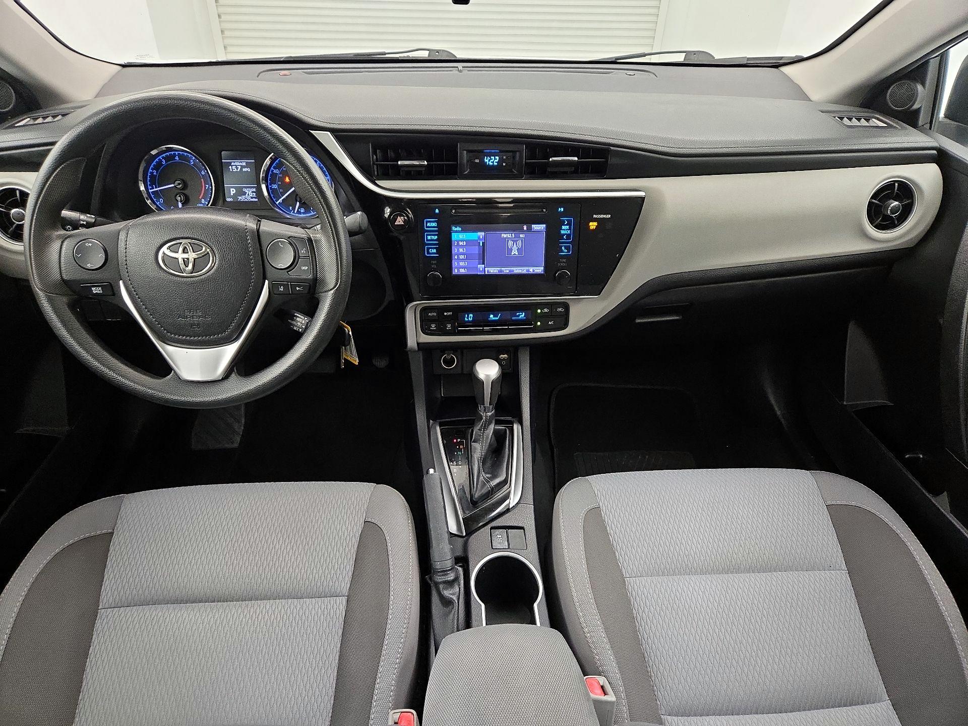 Thumbnail: 2017 Toyota Corolla - 9