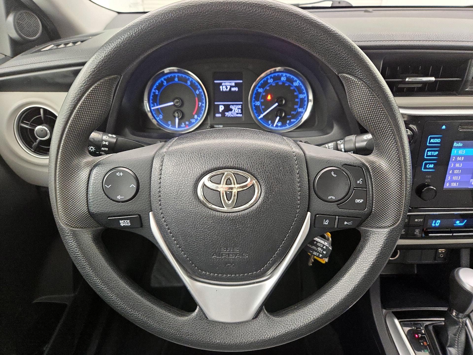 Thumbnail: 2017 Toyota Corolla - 10