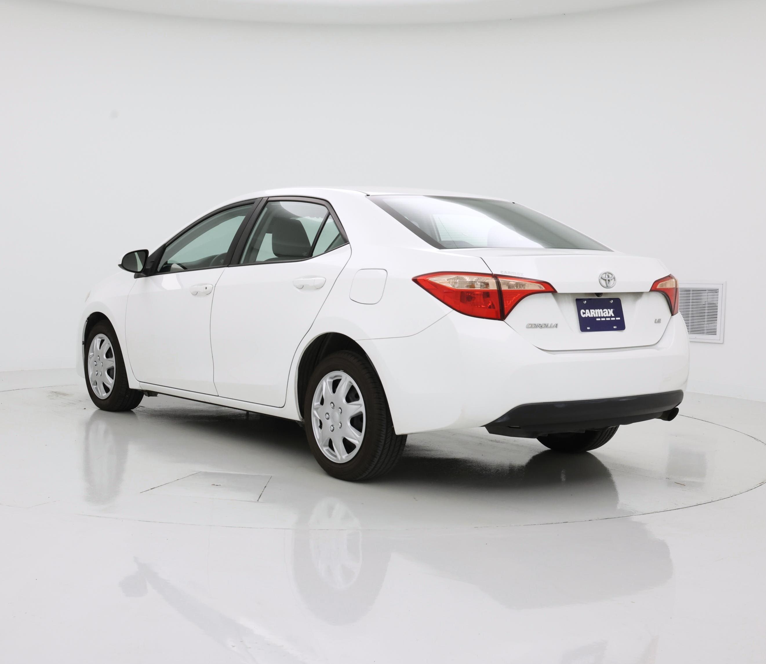 Thumbnail: 2017 Toyota Corolla - 2