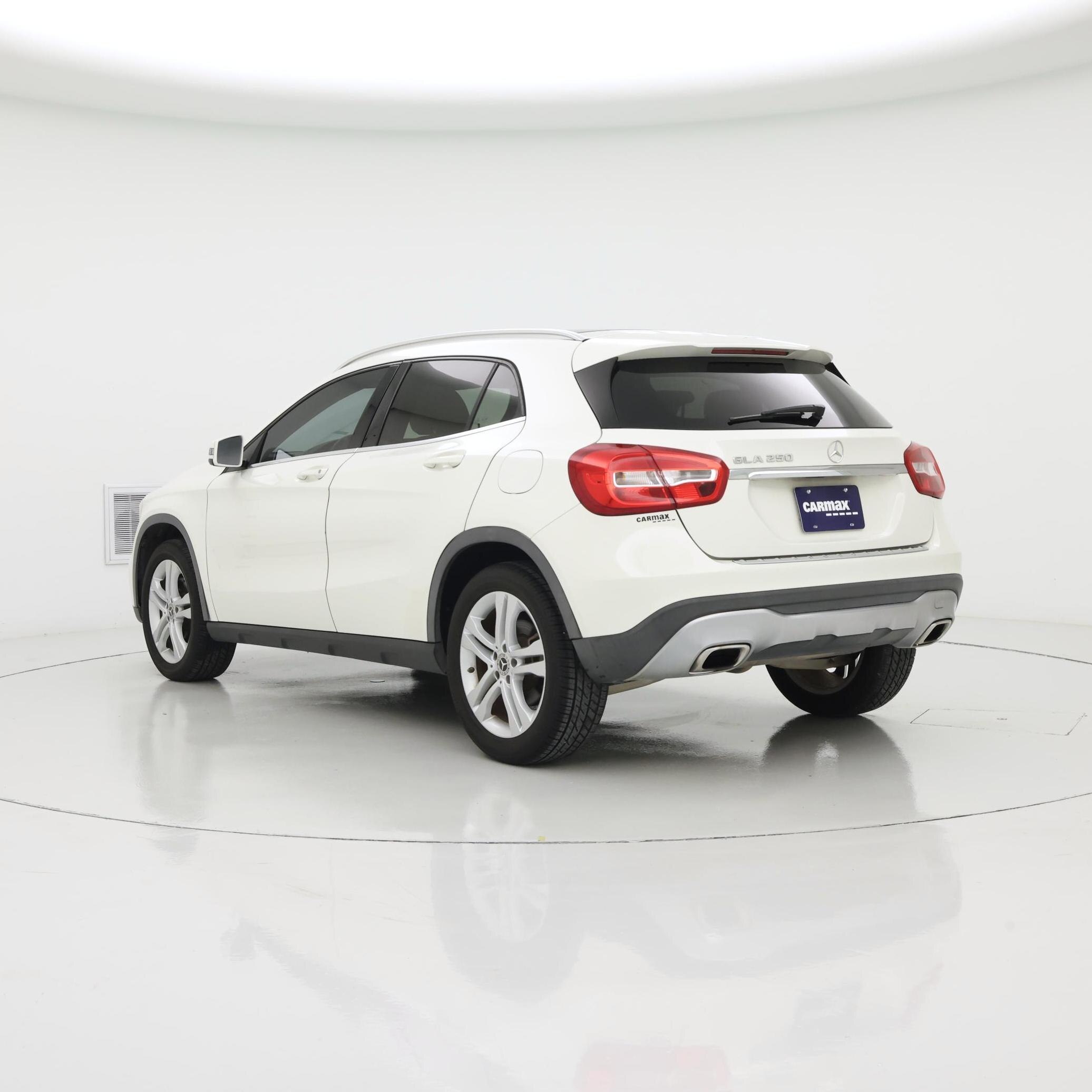 Thumbnail: 2018 Mercedes-Benz GLA - 2